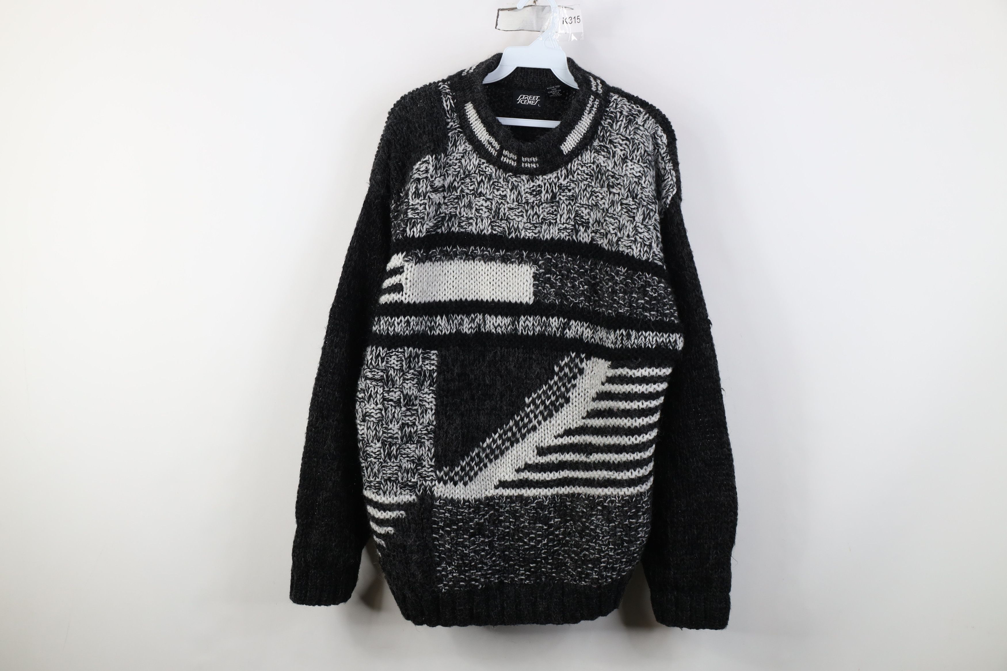 Vintage Vintage 90s Streetwear Blend Crochet Chunky Knit Sweater Size US L / EU 52-54 / 3 - 1 Thumbnail