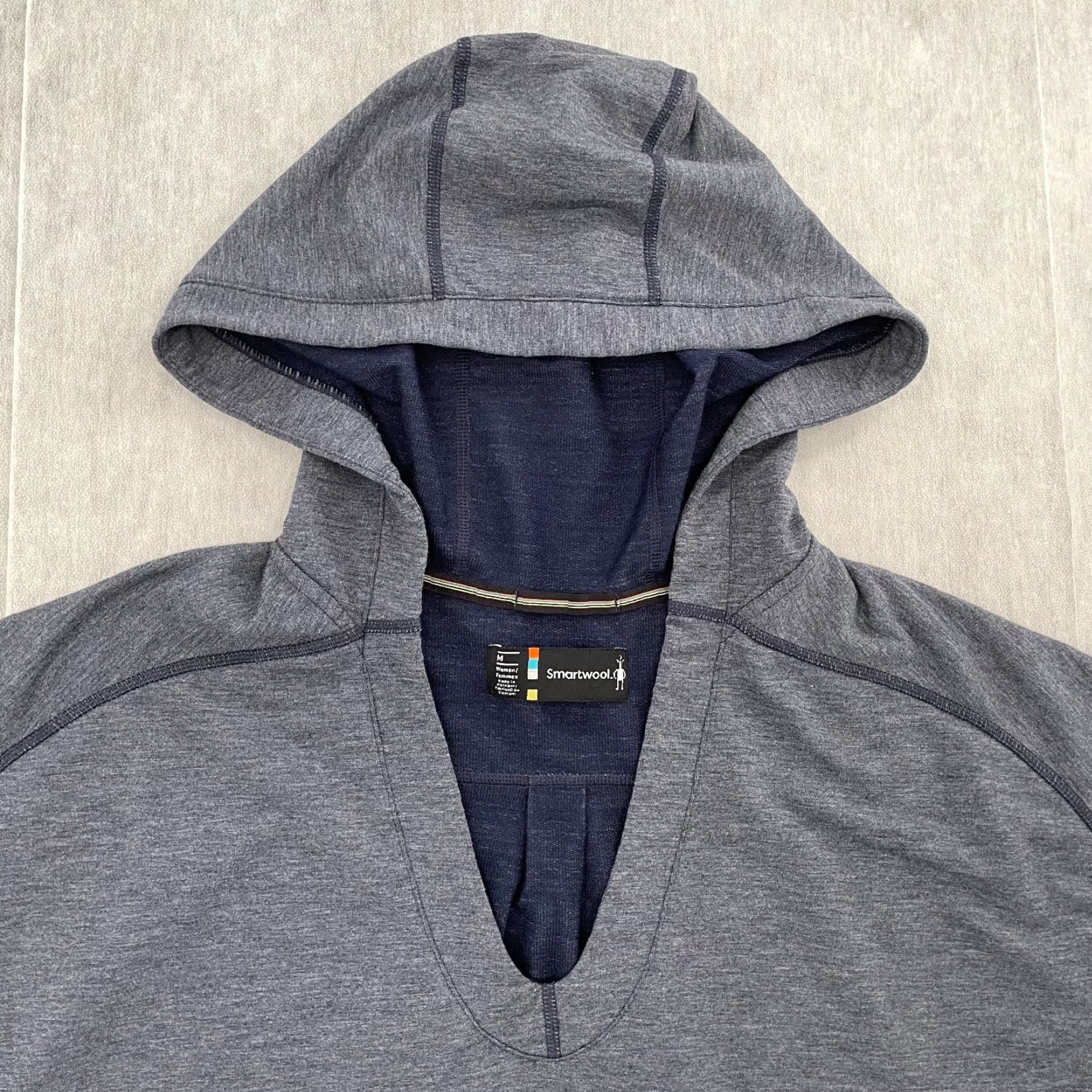 Smartwool VINTAGE Smartwool Hoodie Sweater Womens Medium Blue Short Sleeve Pullover Activewear Casual Outdoor Ladies M Size M / US 6-8 / IT 42-44 - 3 Thumbnail