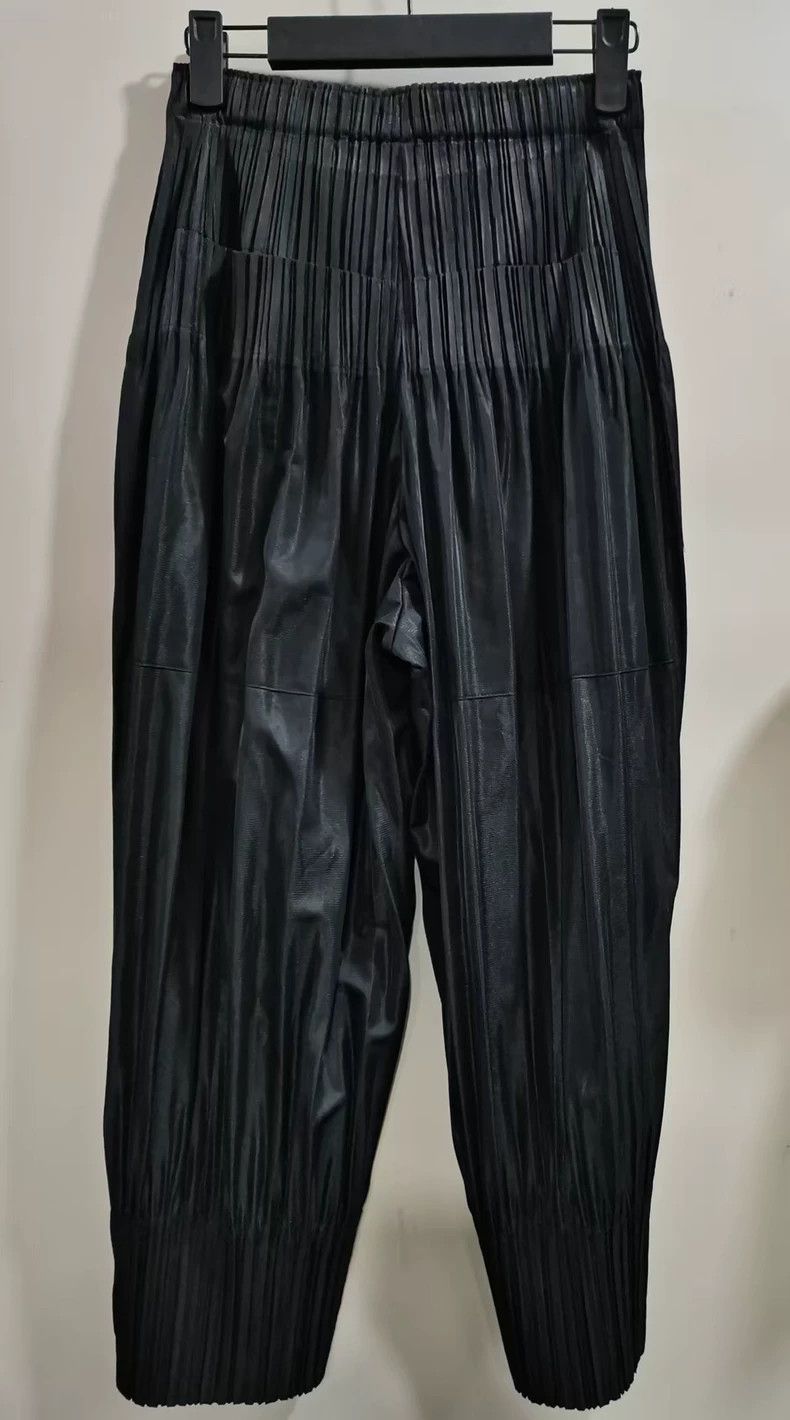 Issey Miyake Issey Miyake size:3 Black puff pants Size 42" / US 20 - 3 Thumbnail