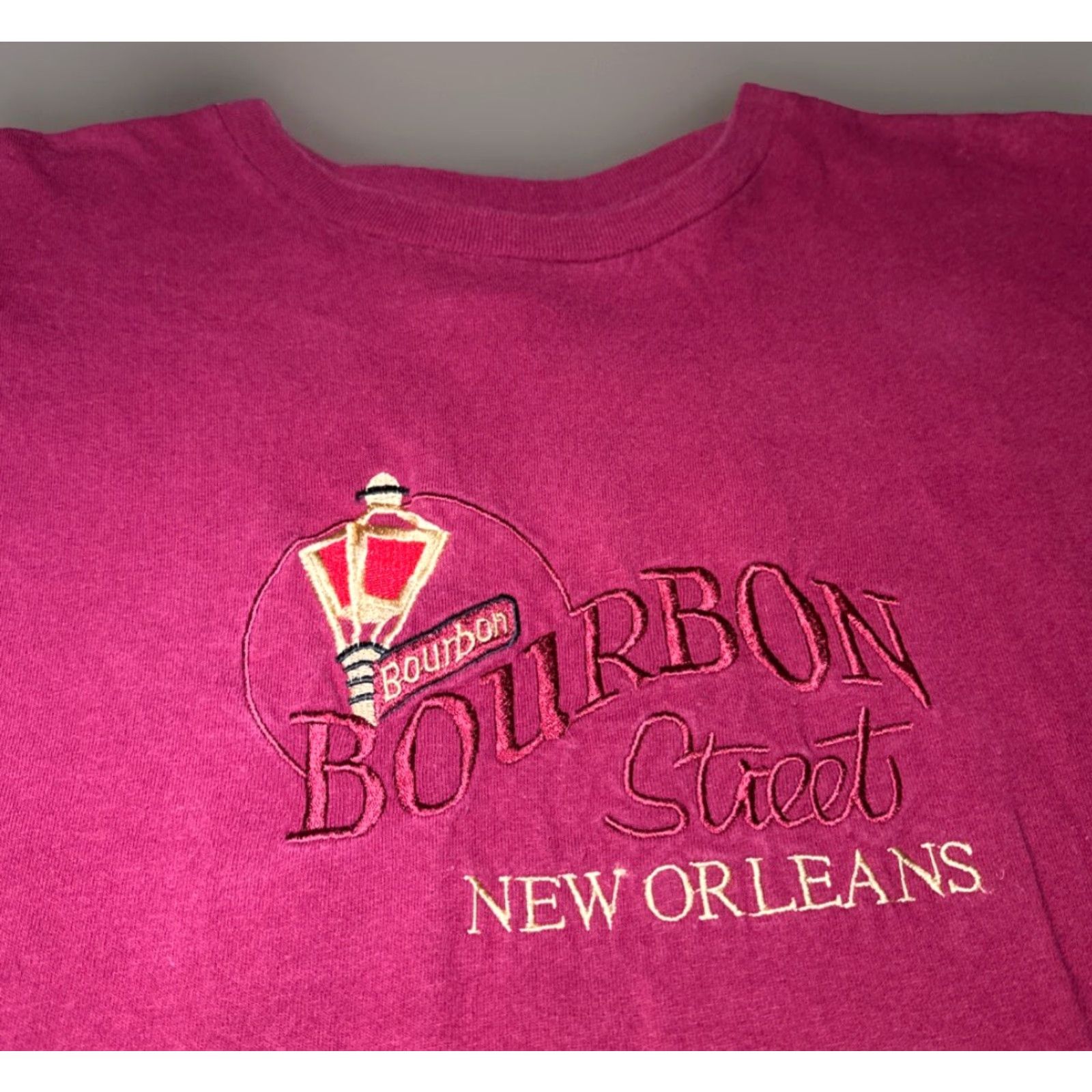Fruit Of The Loom VINTAGE 90s Bourbon Street New Orleans Red Embroidered Tourist NOLA T-Shirt XL Men's Size US XL / EU 56 / 4 - 2 Thumbnail