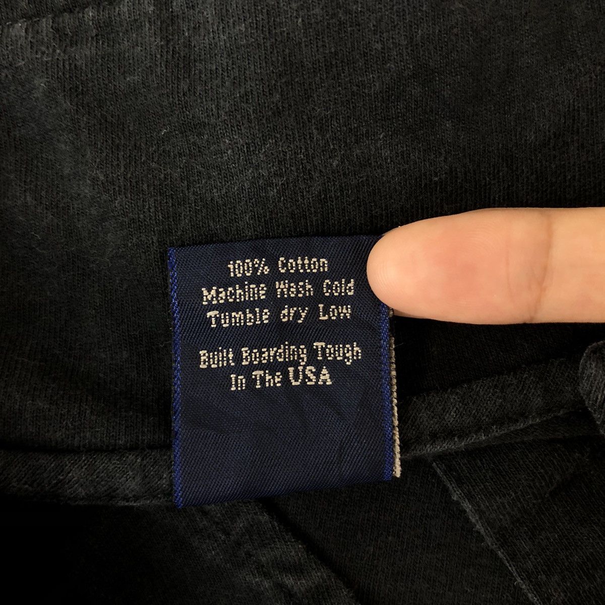 Vintage × Volcom Vintage VOLCOM T-Shirt Collared Surf Style Size US L / EU 52-54 / 3 - 5 Thumbnail