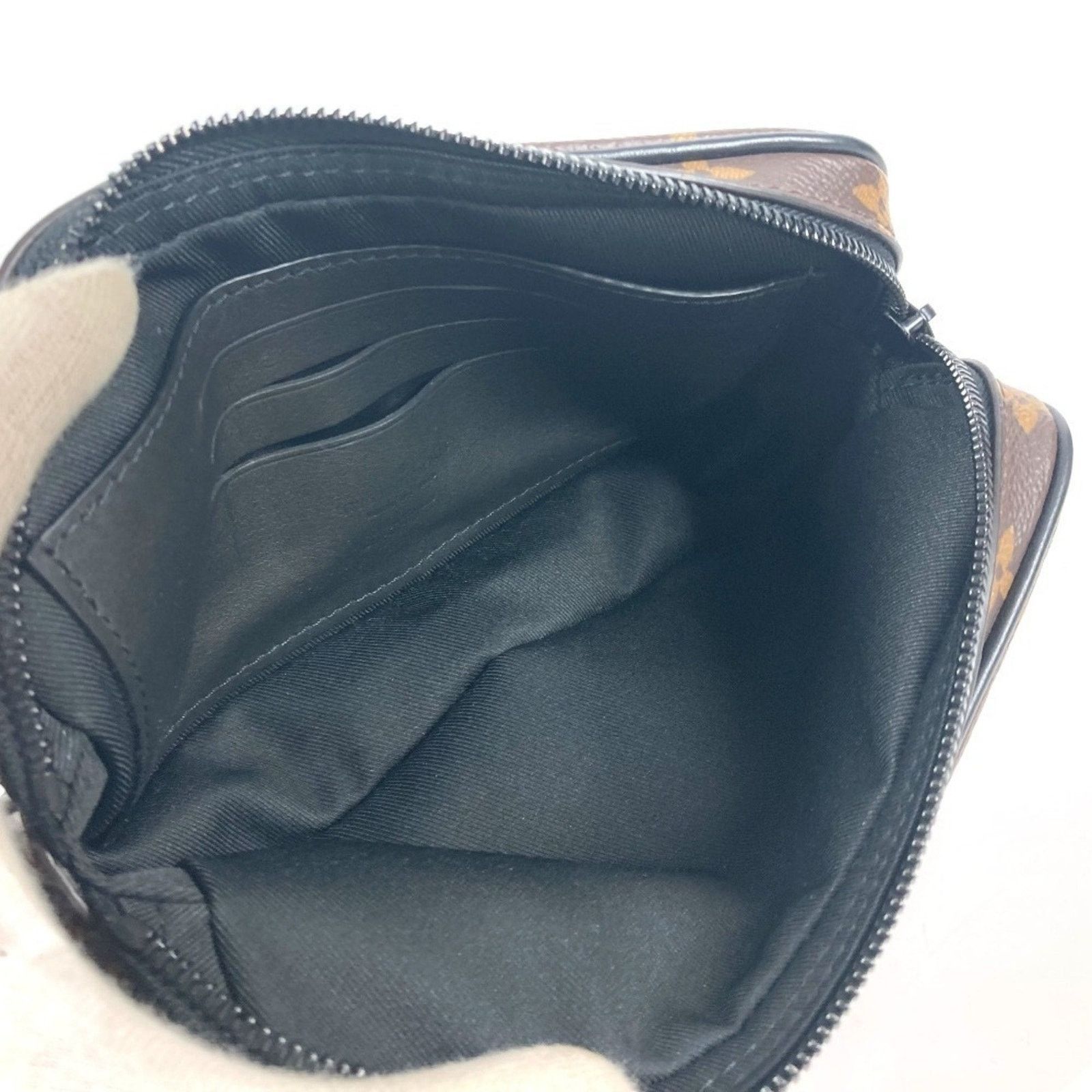 Louis Vuitton Brown Canvas Volga