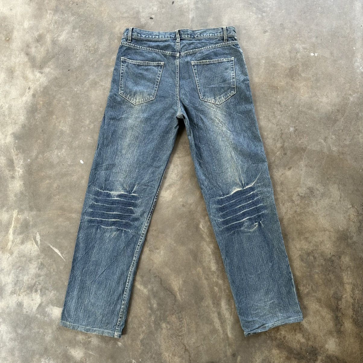 Japanese Brand Vintage Japanese Distressed Faded Denim Jean Pant W34 Size US 34 / EU 50 - 9 Thumbnail