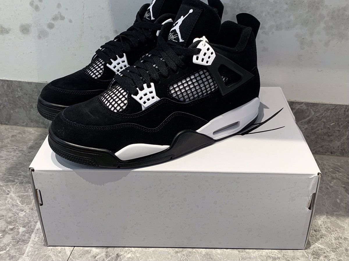 Jordan Brand Air Jordan 4 Retro White Thunder Size US 9 / EU 42 - 1 Thumbnail