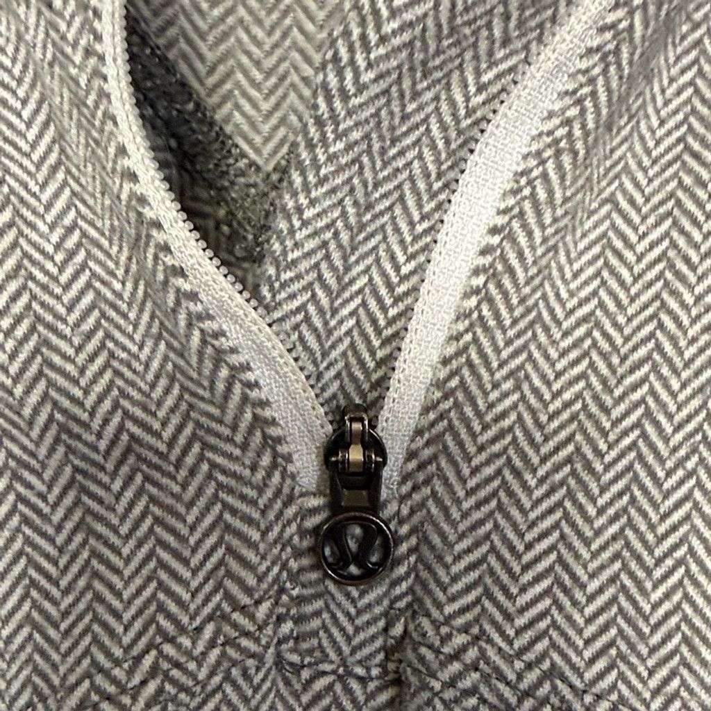 Lululemon Lululemon Kanto Catch Me 1/2 Zip | EUC | Sz 8 Size M / US 6-8 / IT 42-44 - 5 Thumbnail