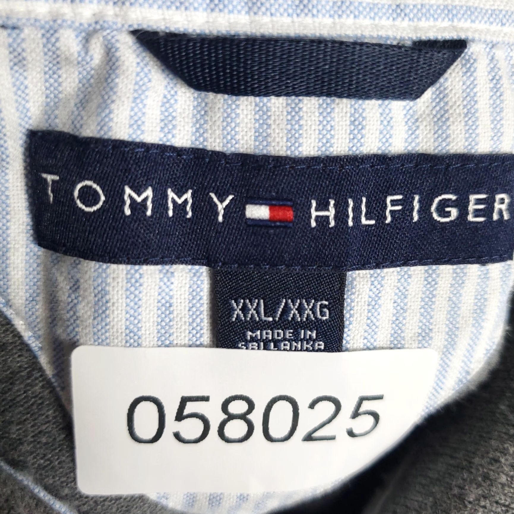 Tommy Hilfiger VINTAGE Tommy Hilfiger Polo Shirt Mens Size 2XL Short Sleeve Gray Casual Athletic Size US XXL / EU 58 / 5 - 6 Thumbnail