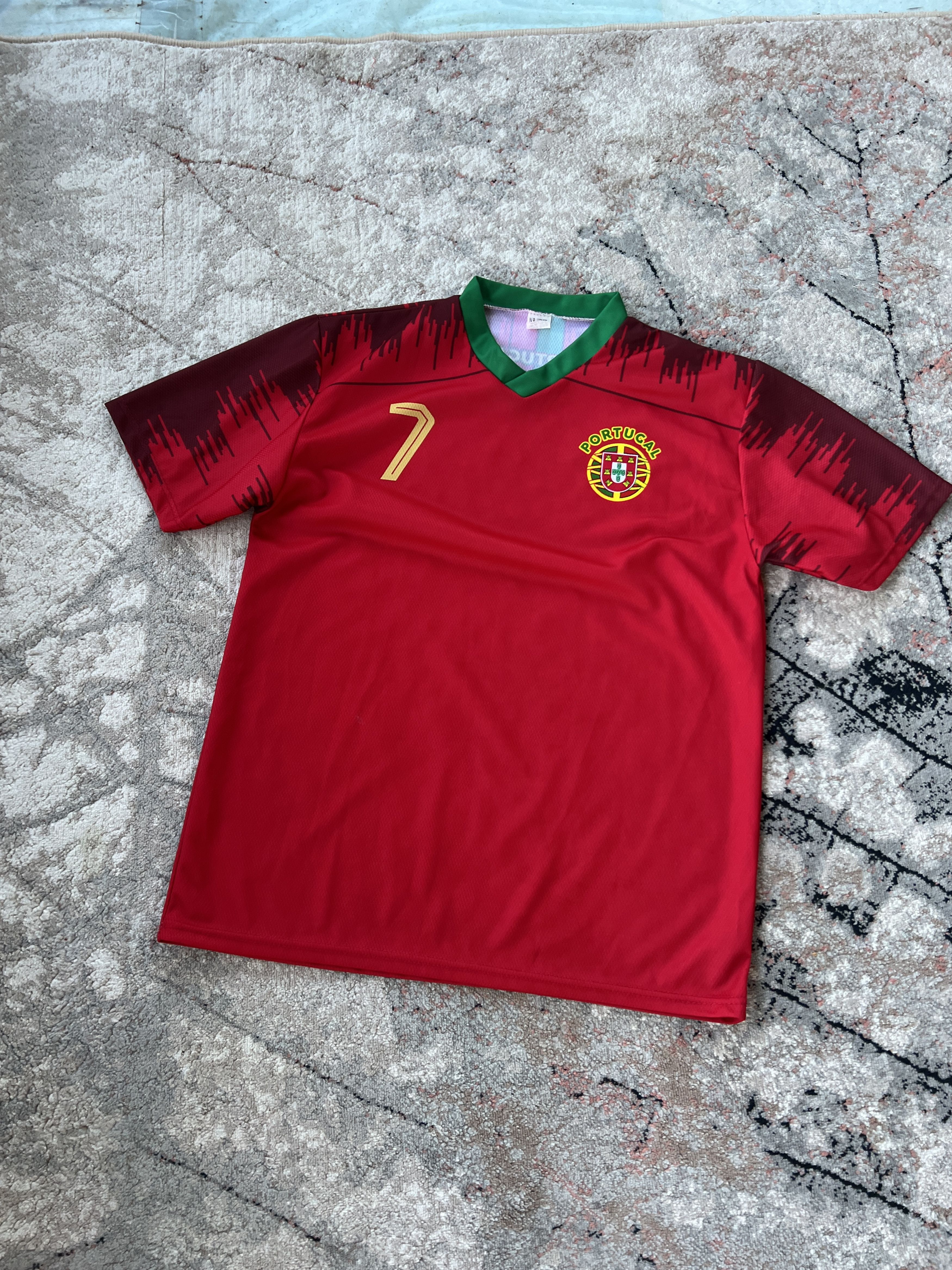 Other Portugal Ronaldo 7 Jersey Size US S / EU 44-46 / 1 - 2 Thumbnail
