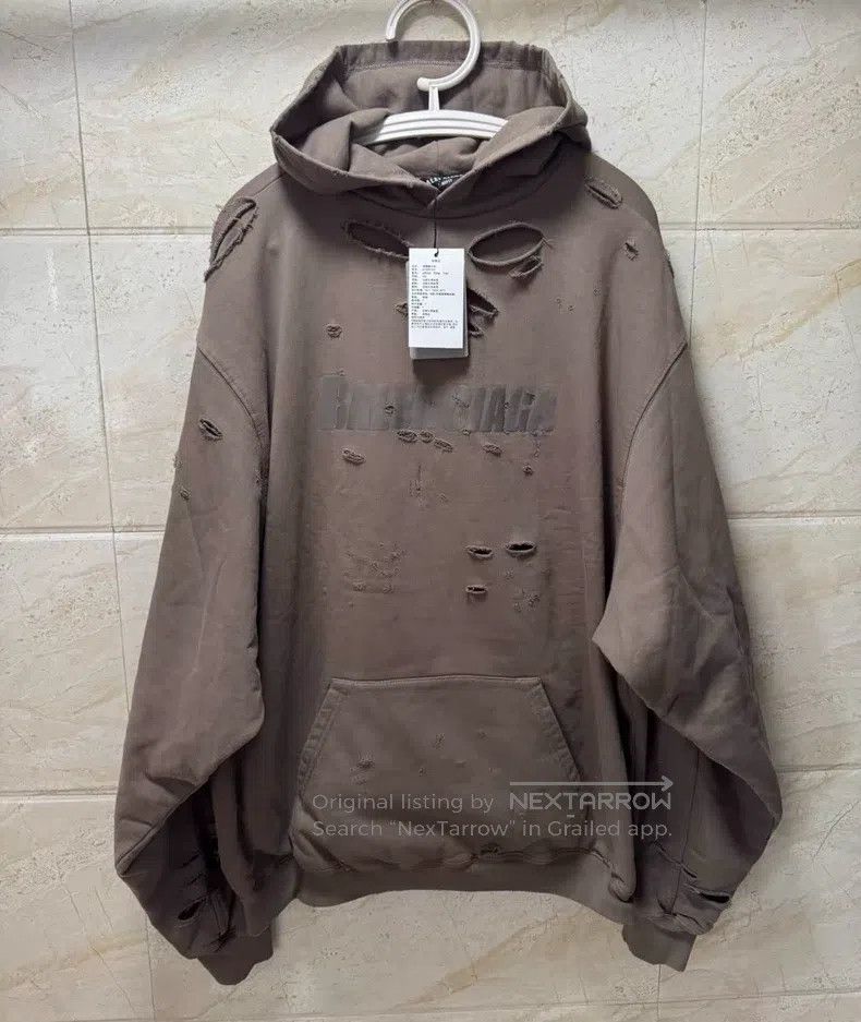 Balenciaga Balenciaga Distressed Hooded Sweatshirt Size US XXS / EU 40 - 1 Thumbnail