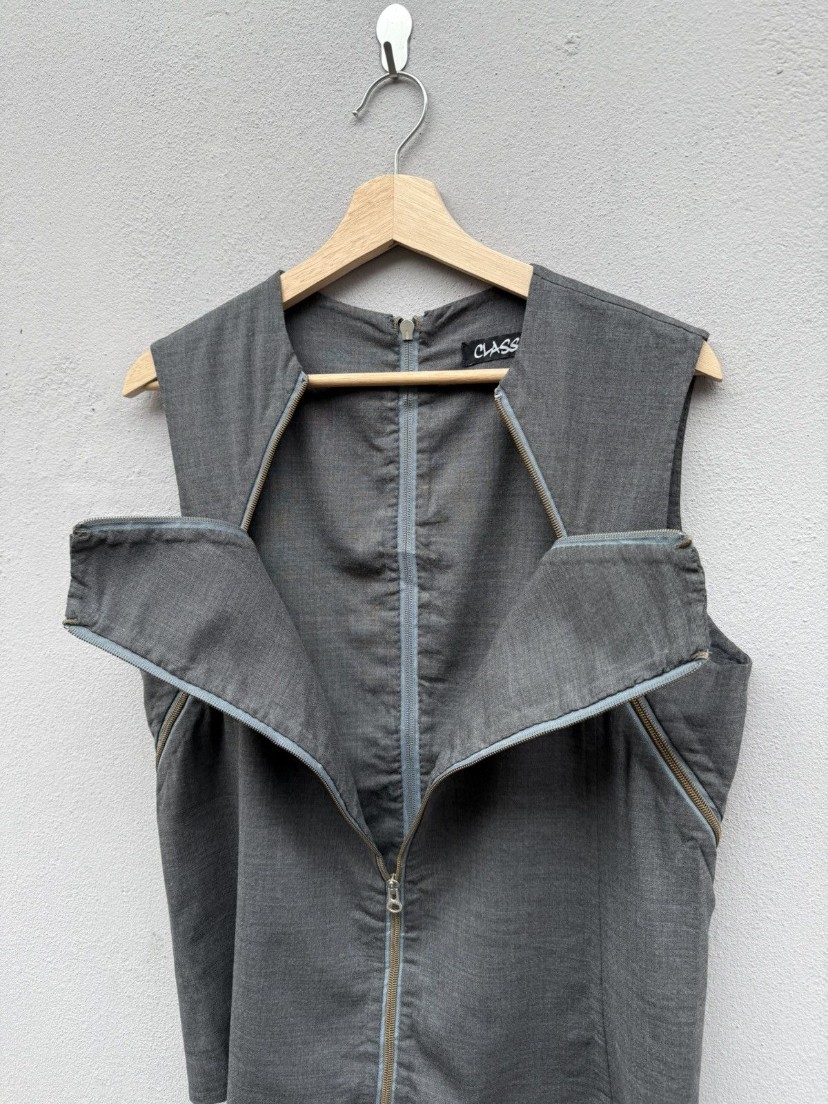 Beauty Beast Japanese Designer “Class” Multizipper / Parts Vest Size US M / EU 48-50 / 2 - 2 Thumbnail