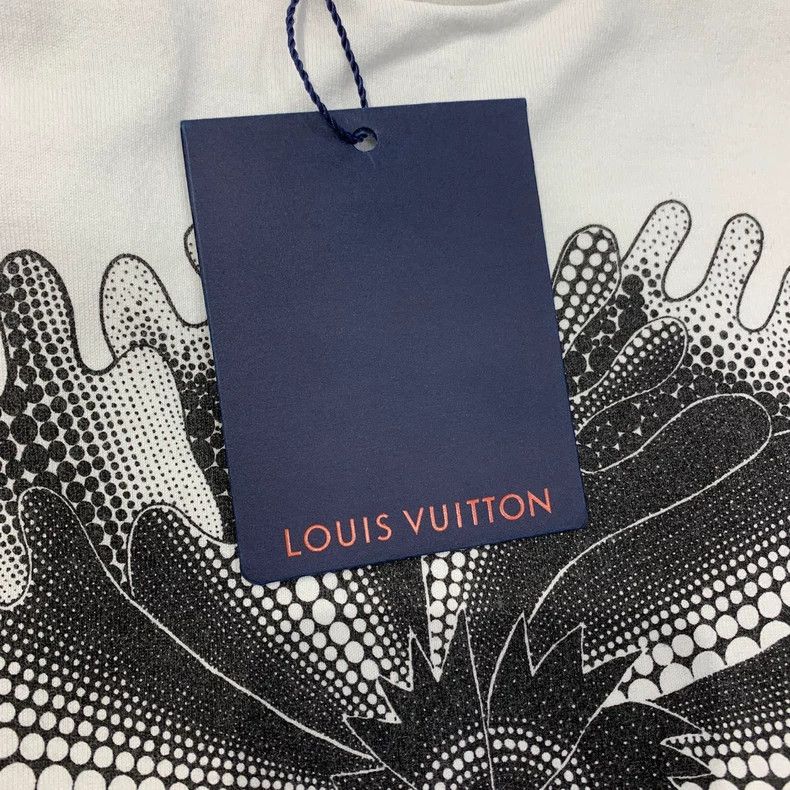 Louis Vuitton Louis Vuitton short sleeves Size US XXL / EU 58 / 5 - 3 Thumbnail
