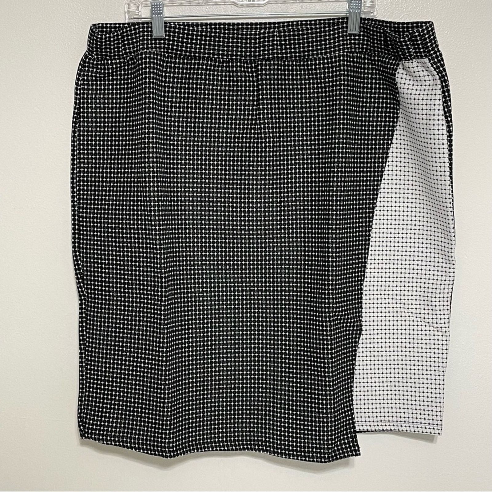 Other JESSICA LONDON Black White Box Plaid Faux Wrap Skirt NWT Size 40" / US 18 - 9 Thumbnail