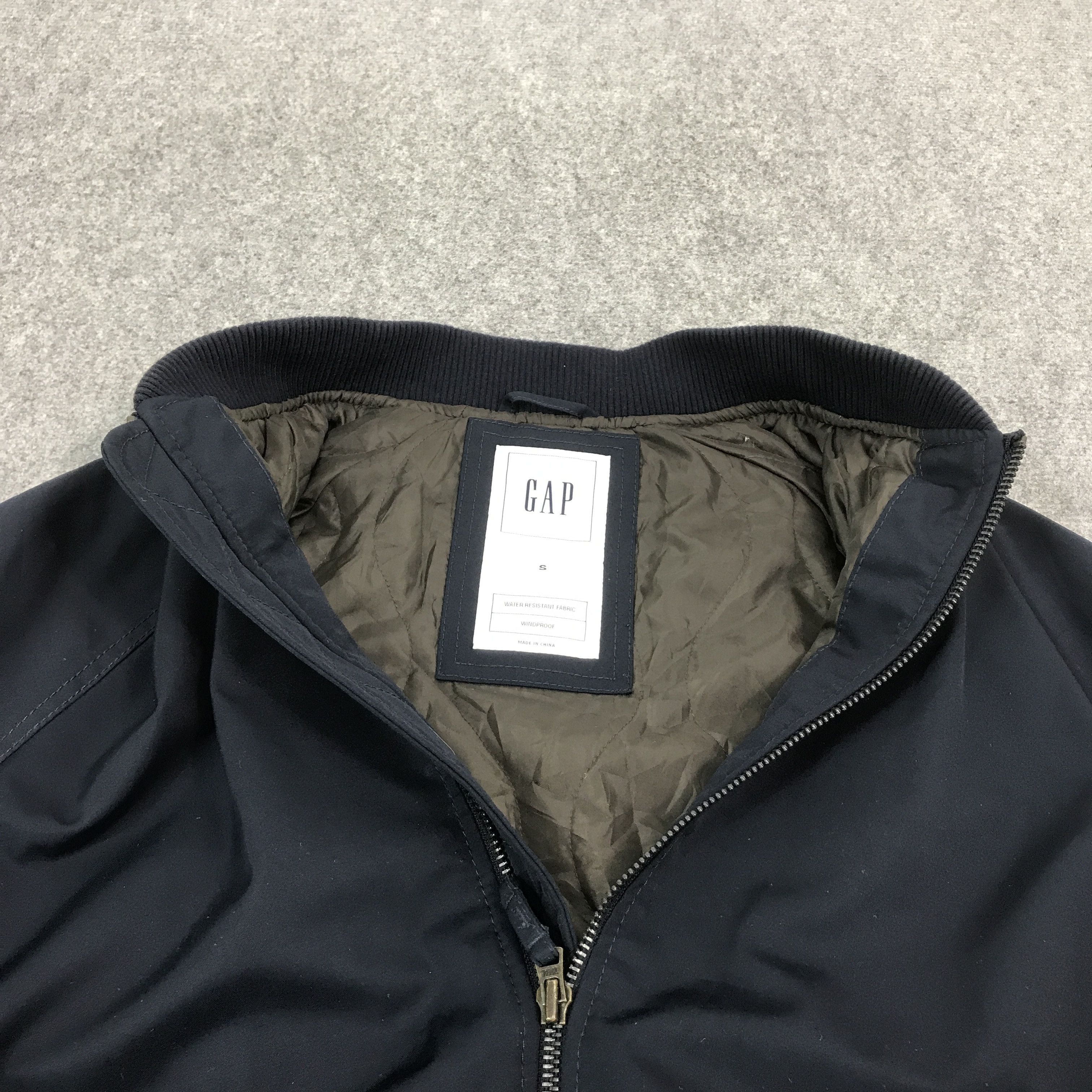Gap MA 1 DESIGN GAP NAVY BOMBER JACKET Size US S / EU 44-46 / 1 - 7 Thumbnail