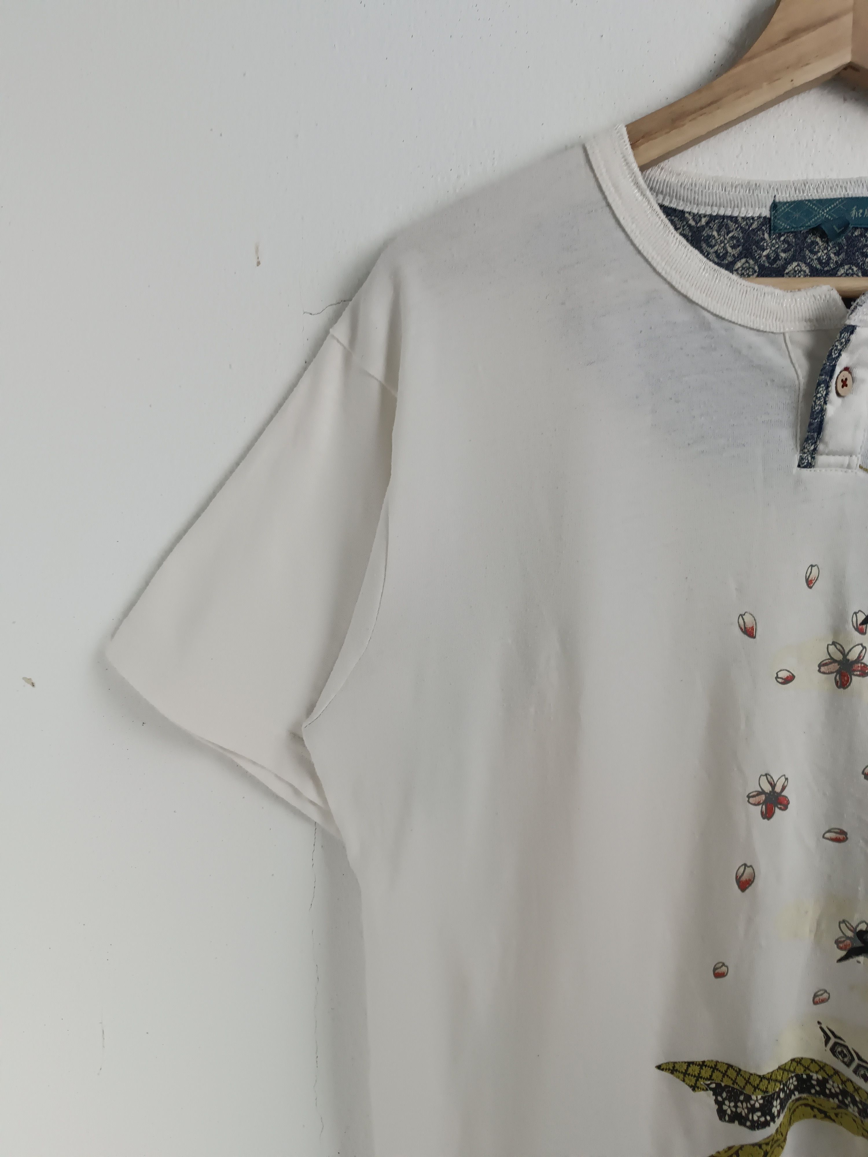 Vintage VINTAGE DRAGON KOI SUKAJAN TATOO JAPANESE TEE VERY RARE Size US L / EU 52-54 / 3 - 12 Thumbnail