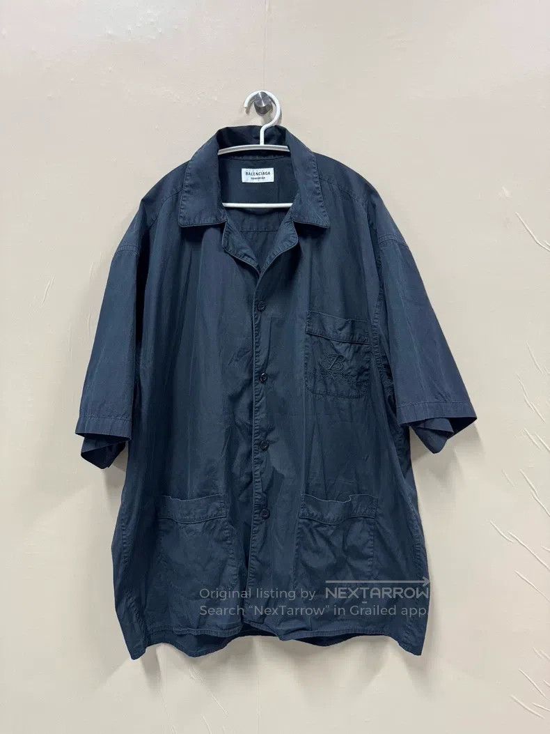 Balenciaga Balenciaga Pocket Embroidered Logo Shirt Short-sleeve Size XS / US 0-2 / IT 36-38 - 1 Thumbnail