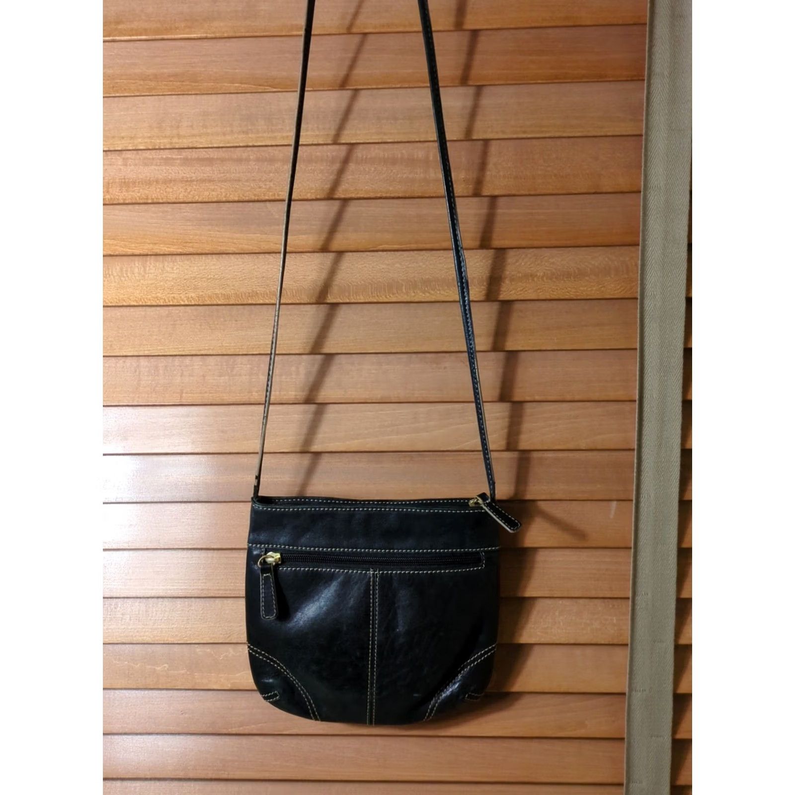 Vintage Stone Mountain Leather Shoulder Bag Security Pockets Zip Close Black Pebbled 9in Wide Women Medium Size ONE SIZE - 2 Thumbnail