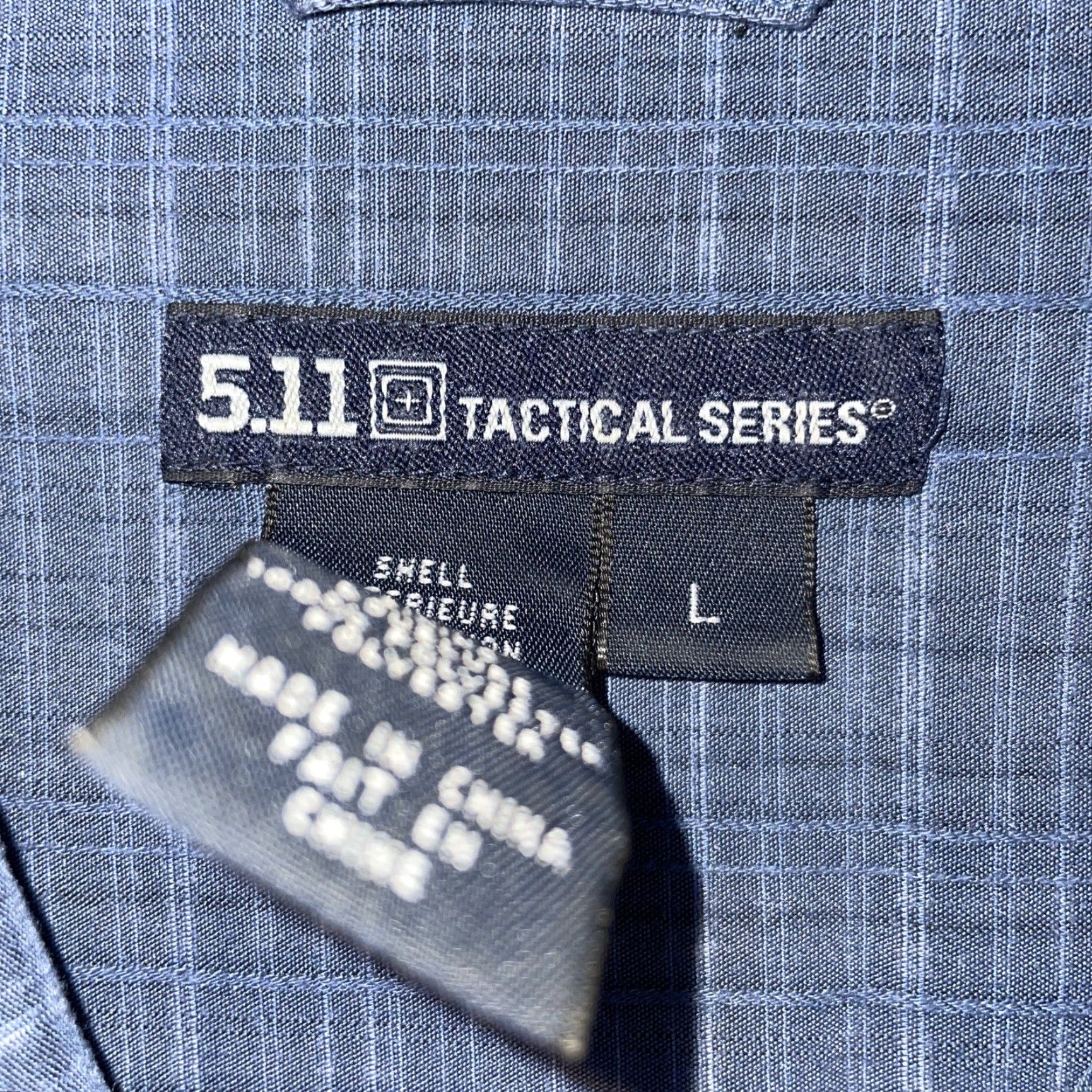 Vintage 5.11 Tactical Blue Conceal Shirt Mens L Shirt Short Sleeve Blue Mens L 5.11 Tactical Conceal Shirt Size US L / EU 52-54 / 3 - 3 Thumbnail