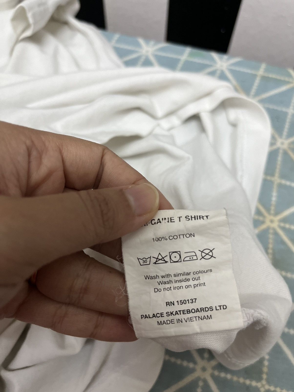 Palace Palace Tri gaine tee Size US L / EU 52-54 / 3 - 7 Thumbnail
