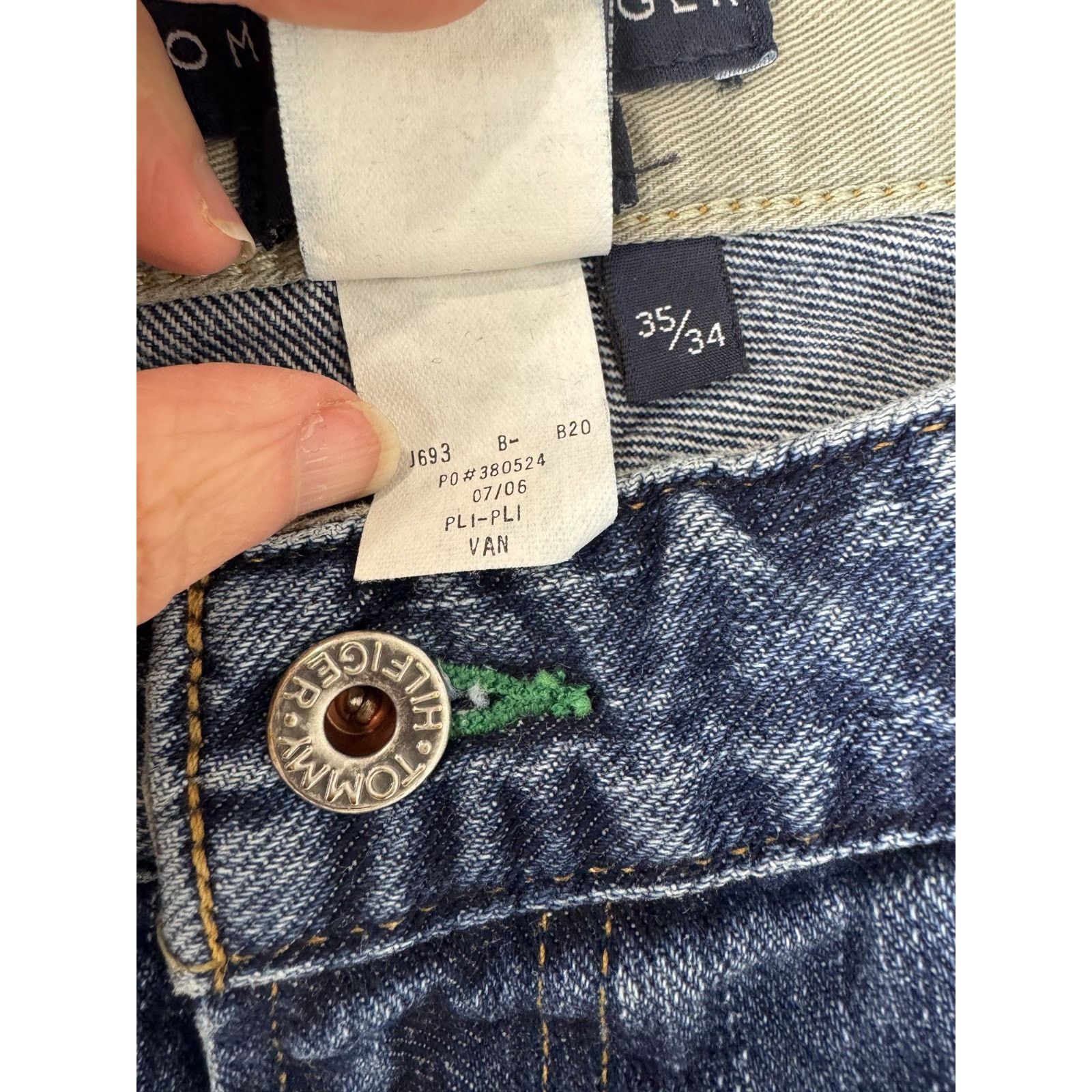 Tommy Hilfiger Y2K Tommy Hilfiger Men's Jeans Vintage 2000s Logo 34 * 34 Size US 34 / EU 50 - 4 Thumbnail