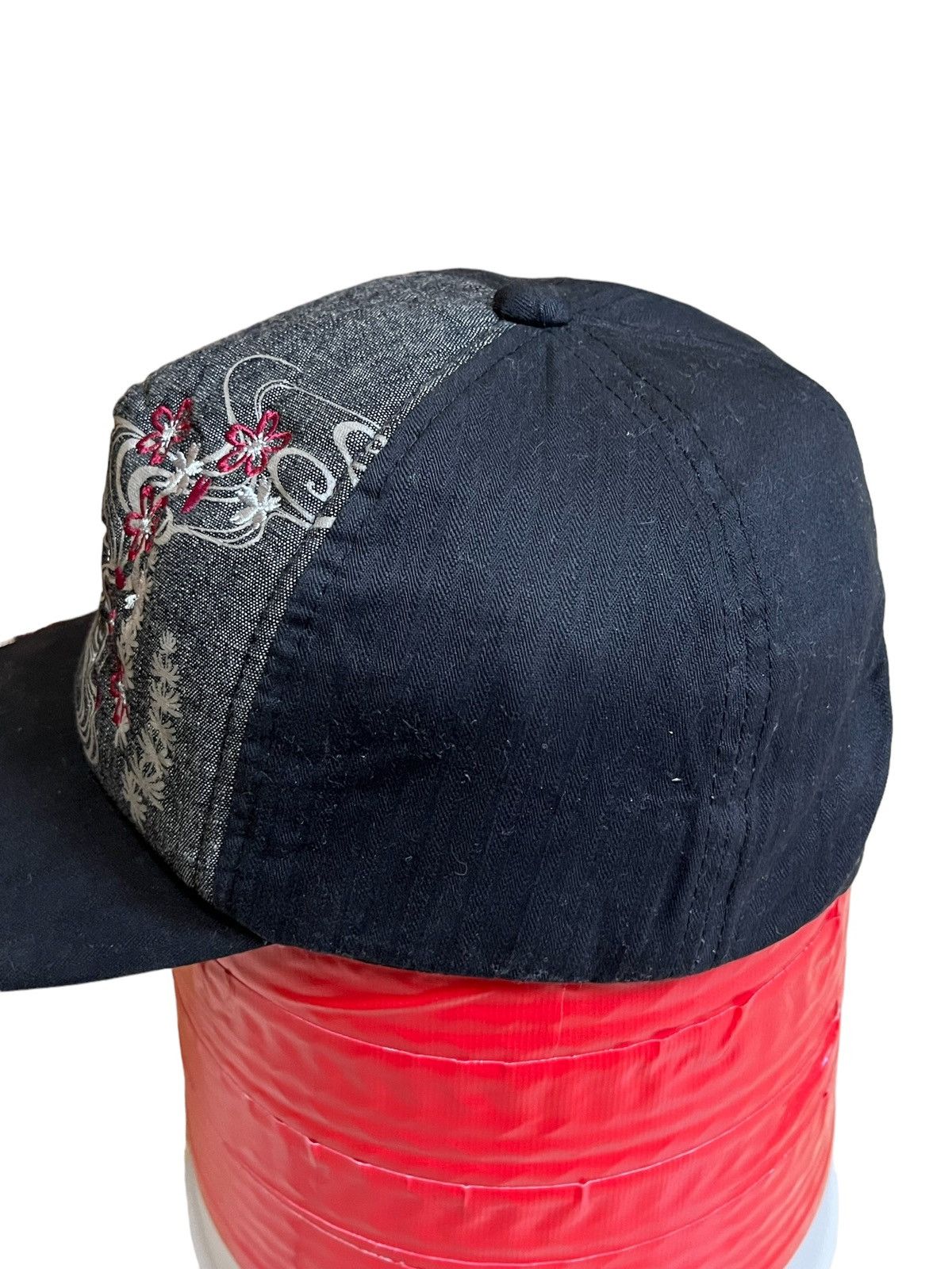 Japanese Brand JAPANESE CULT SUKAJAN GOLD FISH ELIMENT EMBROIDERY HAT/CAP Size ONE SIZE - 5 Thumbnail