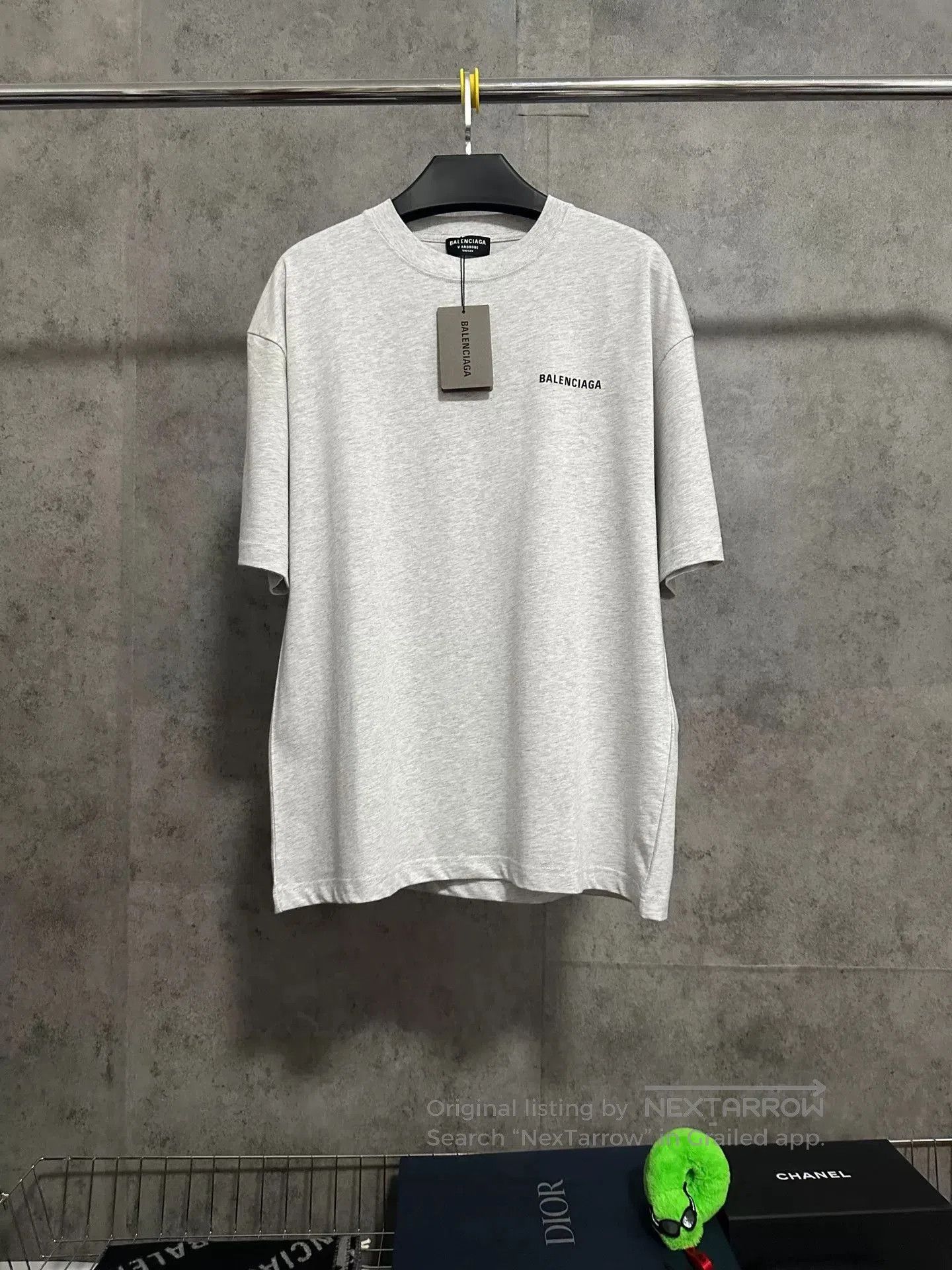 Balenciaga Balenciaga Grey Short Sleeve Logo T. Size US M / EU 48-50 / 2 - 1 Thumbnail