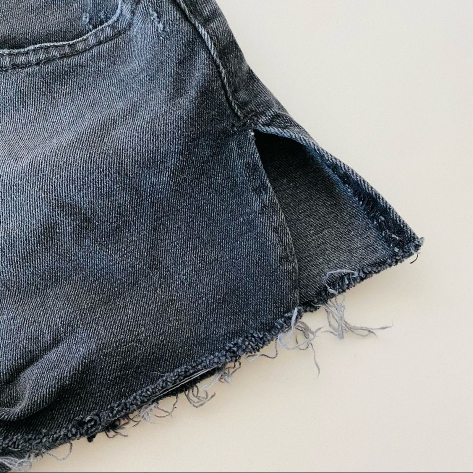 Urban Outfitters BDG Washed Black CutOff Denim Mini Jean Shorts Mid High Rise Size 28" / US 6 / IT 42 - 4 Thumbnail