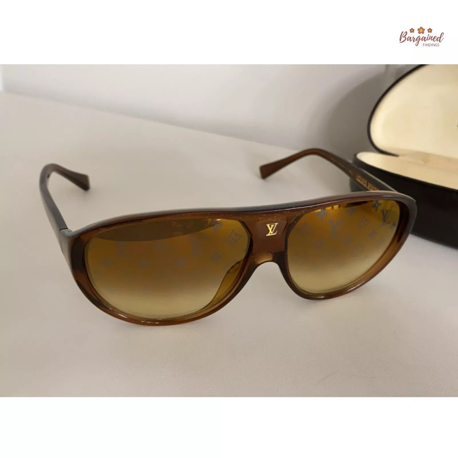 Louis Vuitton LOUIS VUITTON Glitter Acetate Illusion Monogram Sunglasses Size ONE SIZE - 5 Thumbnail