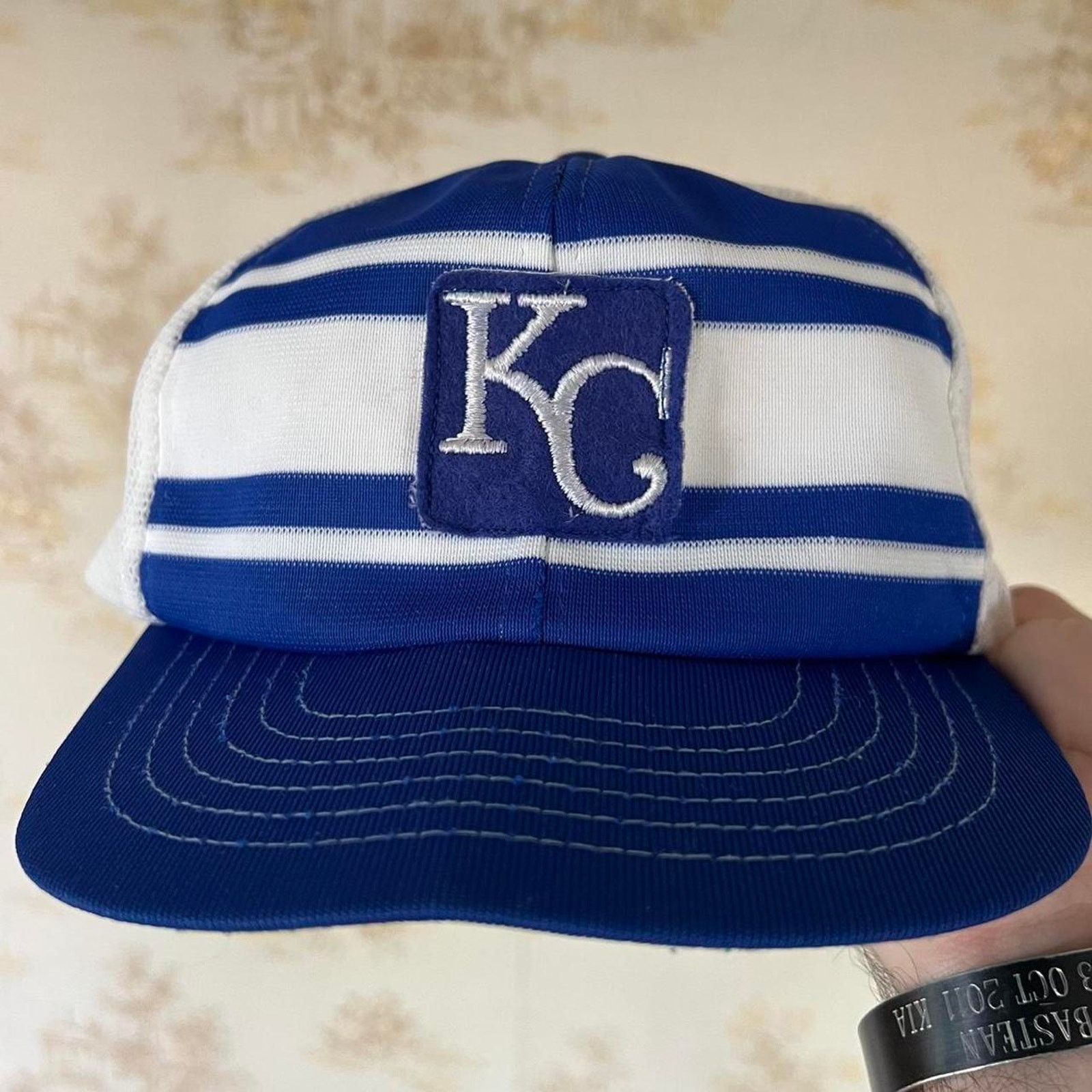 MLB Vintage 80s Kansas City Royals Hat | Striped Mesh Snapback Size ONE SIZE - 1 Thumbnail