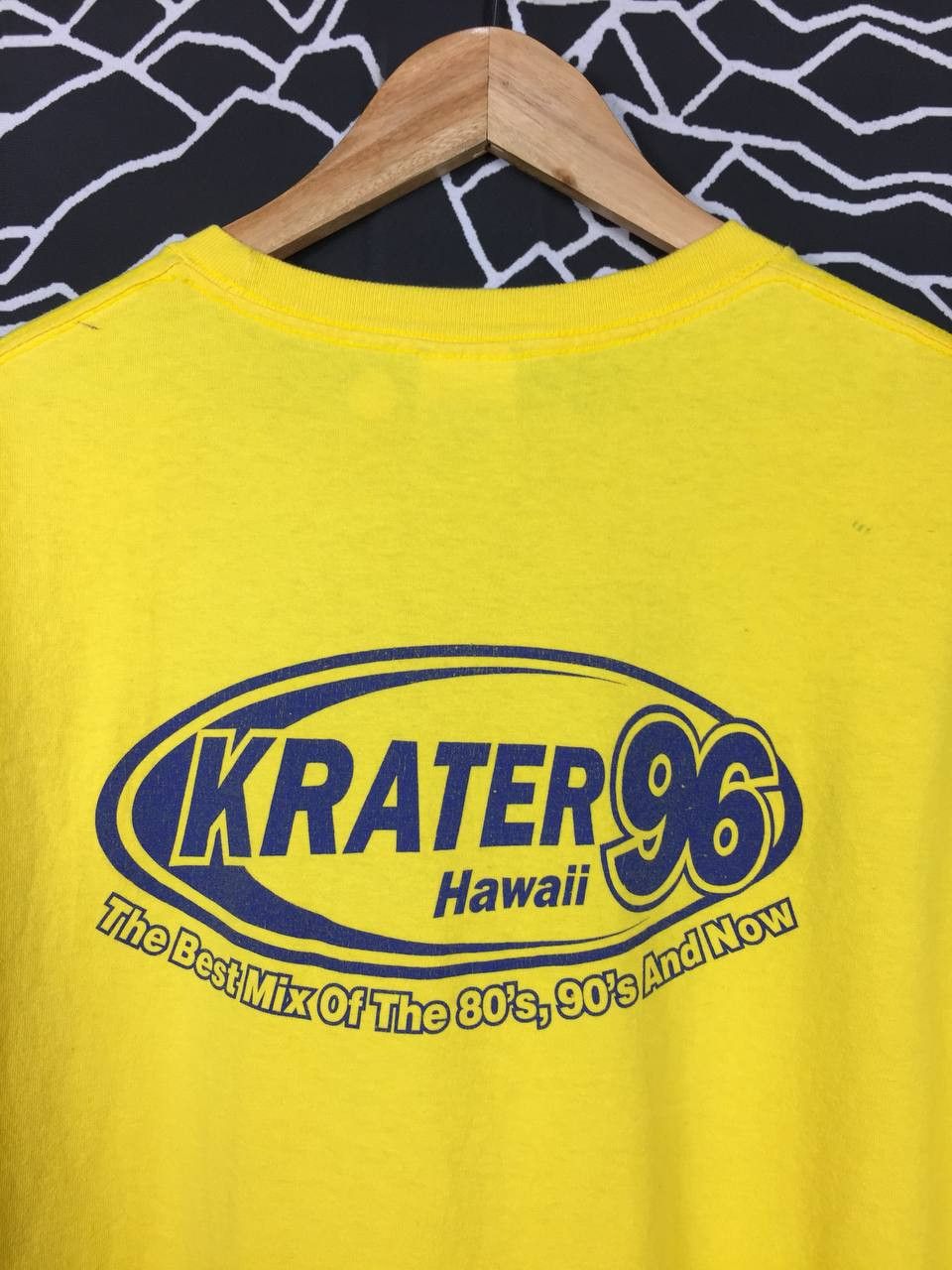 Vintage Vtg Y2K Krater 96 Hawaii Radio Station Graphic Logo Tee Size US XL / EU 56 / 4 - 6 Thumbnail