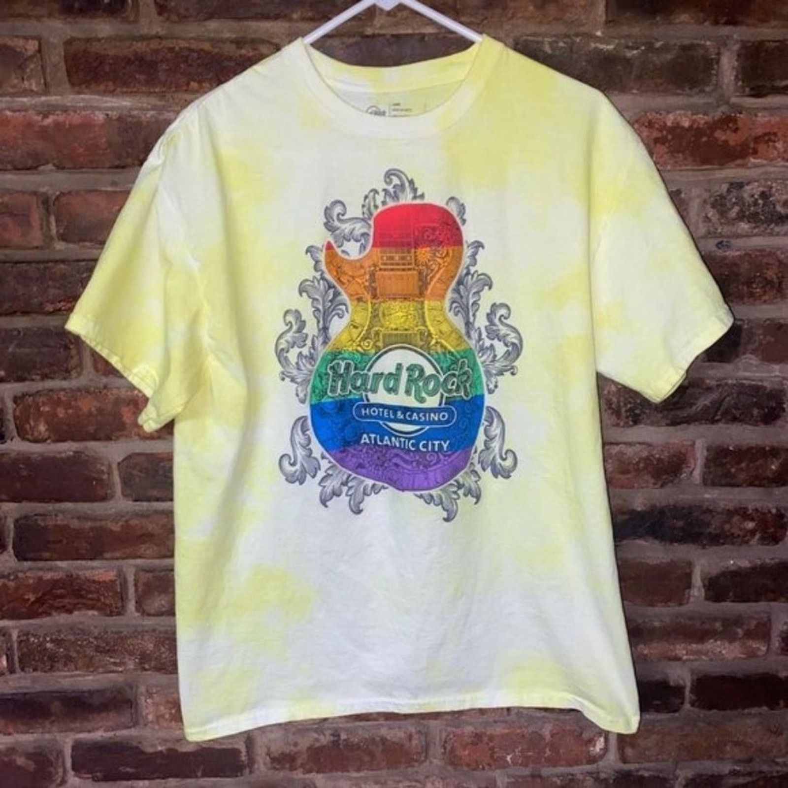 Hard Rock Cafe Hard Rock Custom Yellow Tie Dye Graphic T-Shirt L Size US L / EU 52-54 / 3 - 1 Thumbnail