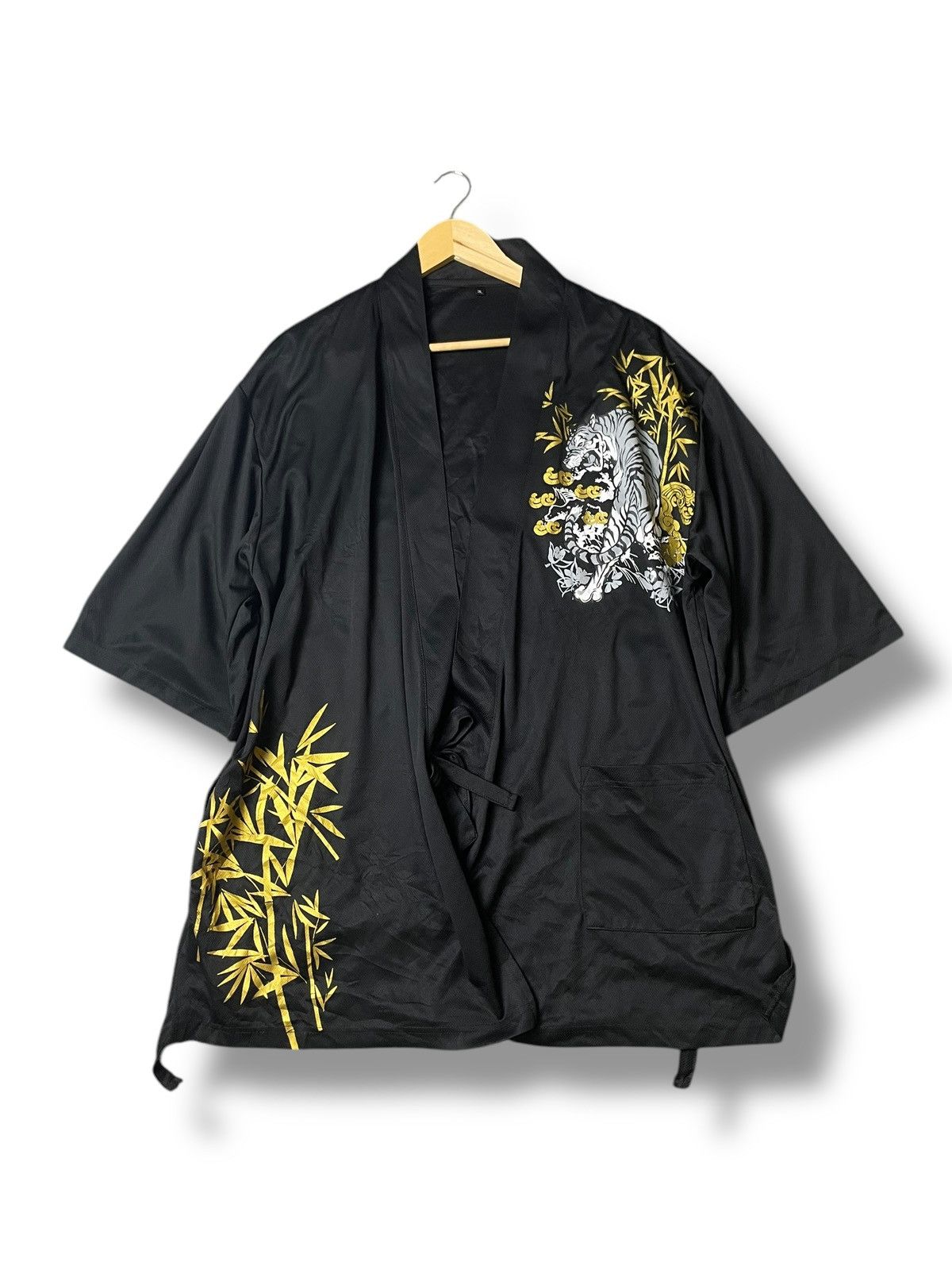 Japanese Brand × Vintage Japanese Brand Tiger Embroidered Kimono (105) Size US M / EU 48-50 / 2 - 1 Thumbnail