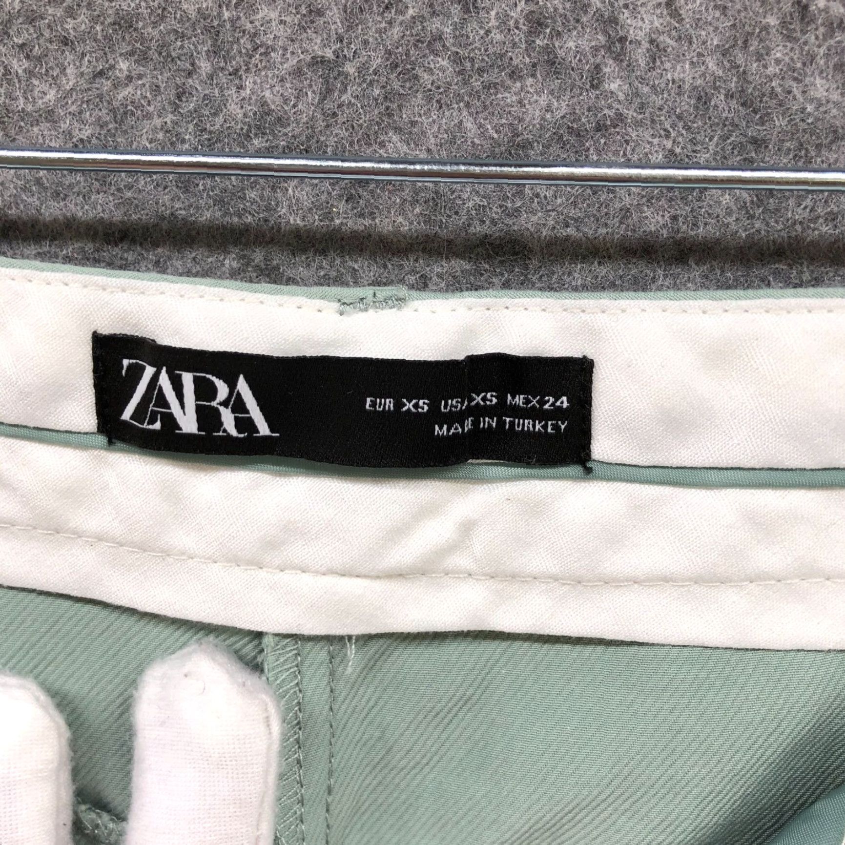 Zara ZARA Womens High Rise Cropped Chino Pants Size XS Sage Green Straight Size 26" / US 2 / IT 38 - 6 Thumbnail