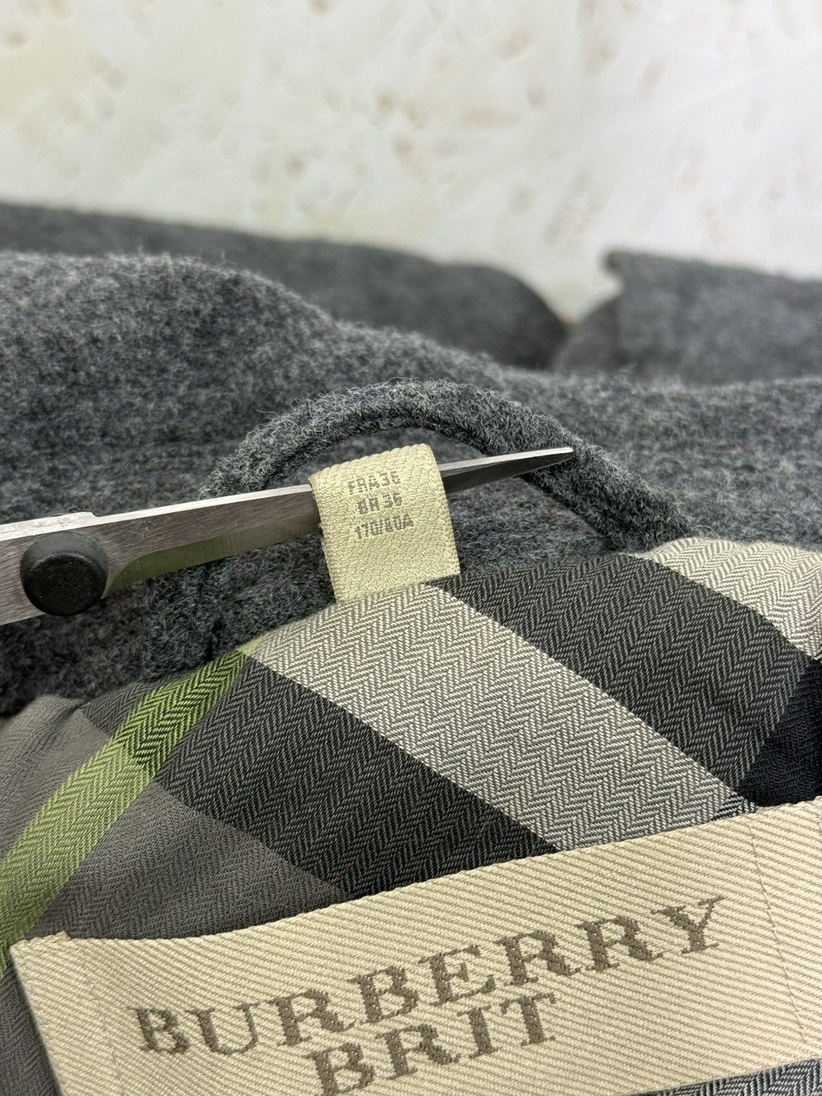 Burberry Burberry Brit Wool Pea Coat Grey Nova Check Lining IT40 US4 Size XS / US 0-2 / IT 36-38 - 8 Thumbnail