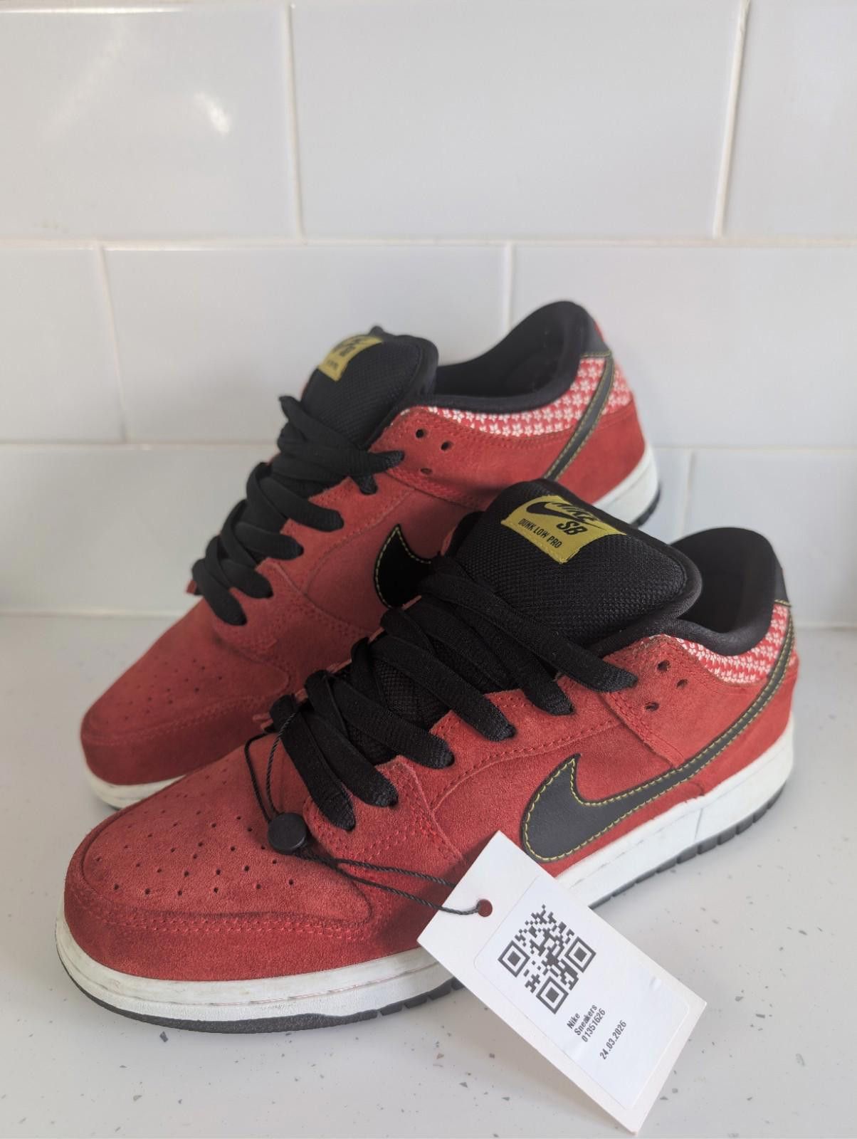 Nike Nike SB Dunk Low Firecracker Red UK 8 Rare SB Collector Pair Size US 9 / EU 42 - 2 Thumbnail