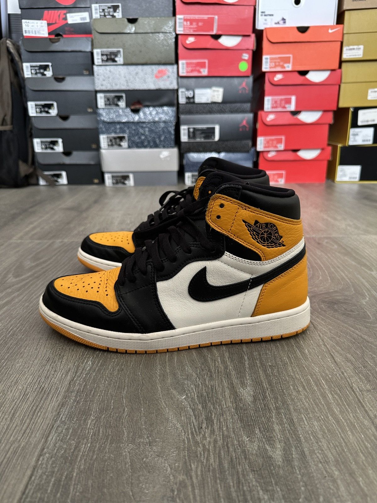 Nike Nike Air Jordan 1 Men's Retro High OG Taxi Yellow Toe Size US 10 / EU 43 - 2 Thumbnail