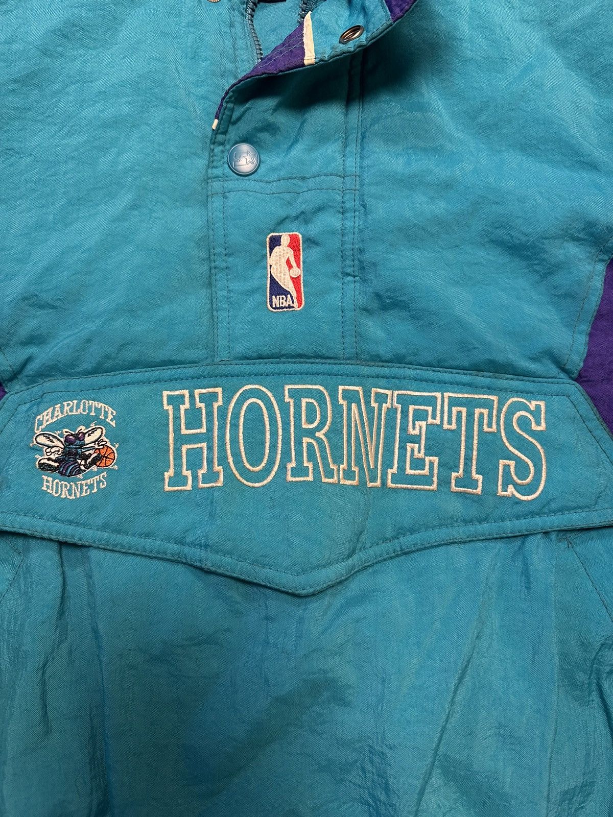 Starter 🟢 Vintage 90s Starter Charlotte Hornets NBA Jacket Original Size XS / US 0-2 / IT 36-38 - 2 Thumbnail