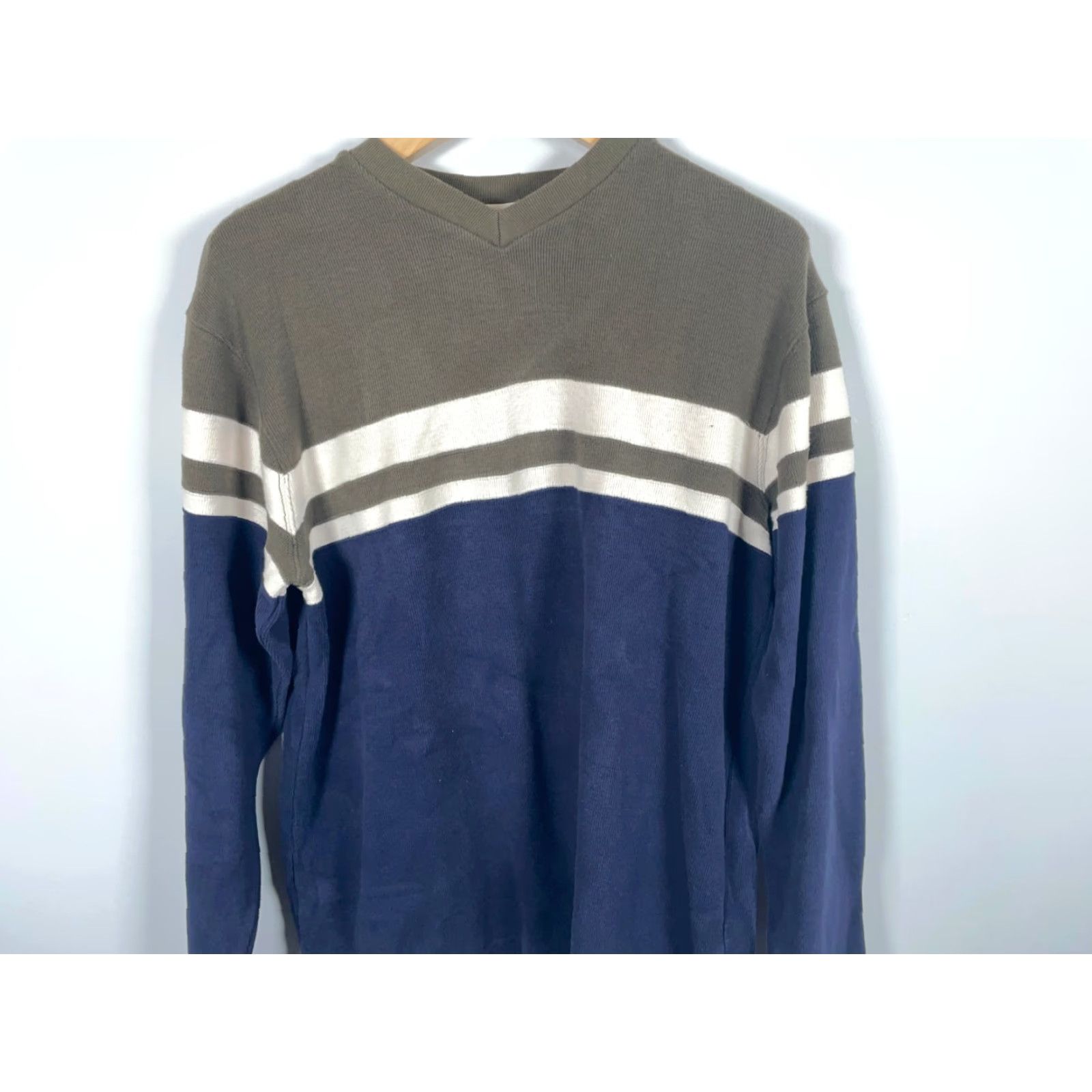 Vintage VINTAGE Y2K Style Sweater Men’s Large Blue Green Striped V-Neck Knit Punk Skater VTG Pullover Casual Hipster Preppy Retro Mens Size US L / EU 52-54 / 3 - 4 Thumbnail