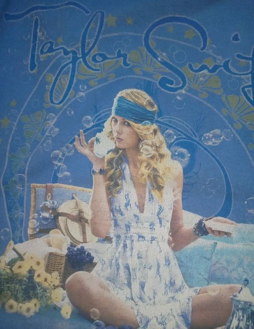 Band Tees × Vintage 2009 Fearless Taylor Swift Tour Shirt Size US S / EU 44-46 / 1 - 5 Thumbnail