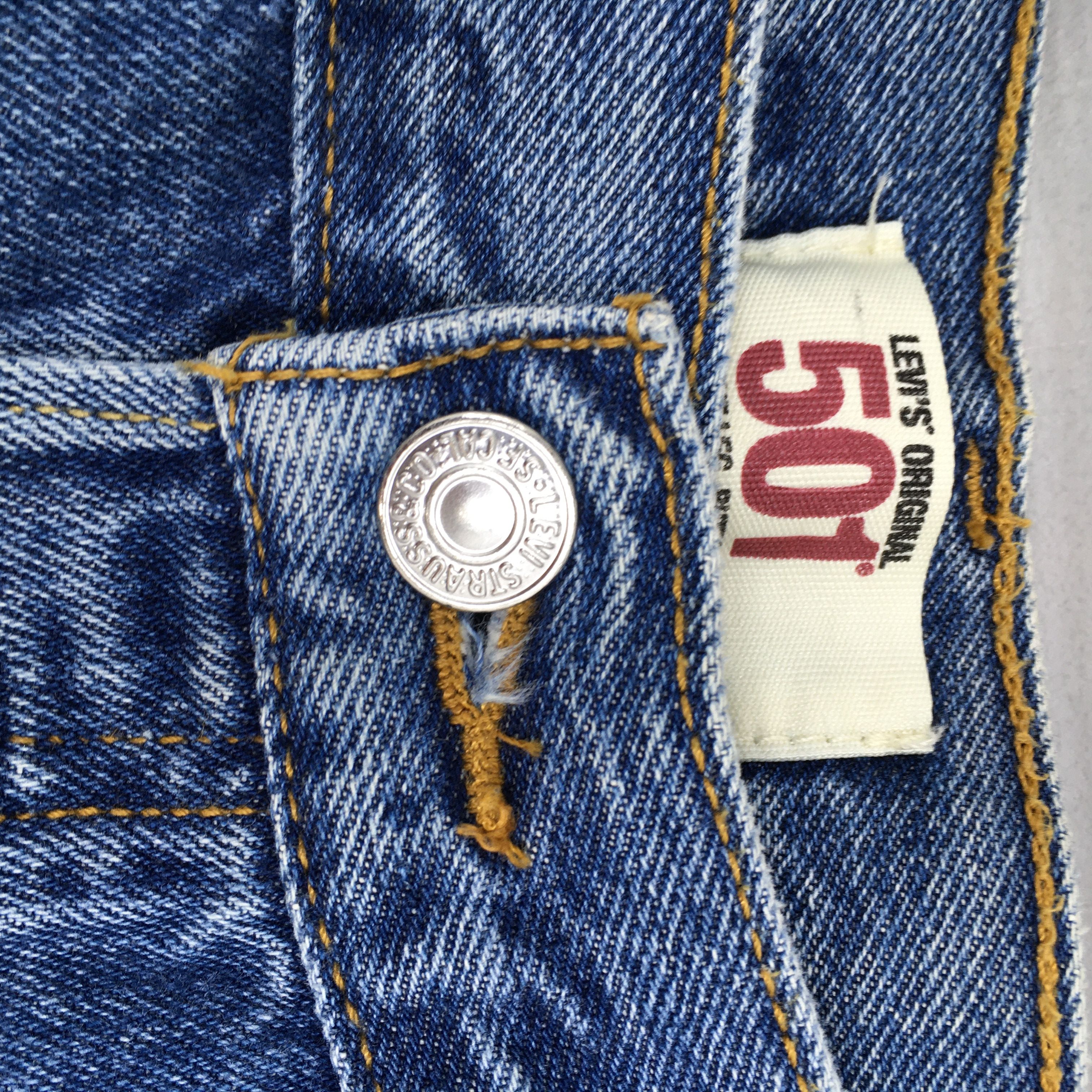 Jean × Levi's × Vintage Size 40x32.5 Vintage Levi's 501 Faded Blue Jeans Size US 40 / EU 56 - 6 Thumbnail