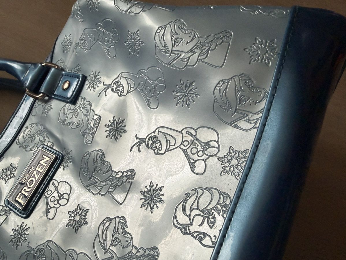 Disney Loungefly Disney Elsa Frozen Barrel Bag Size ONE SIZE - 3 Thumbnail