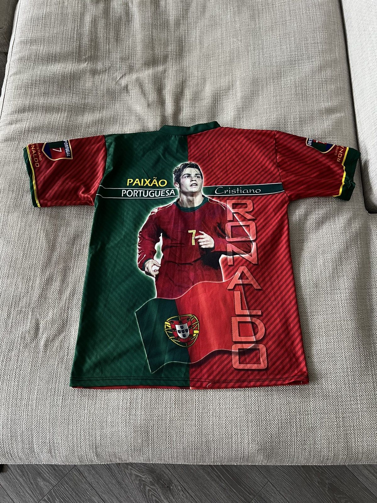 Vintage Cristiano Ronaldo Jersey Football Size US S / EU 44-46 / 1 - 2 Thumbnail