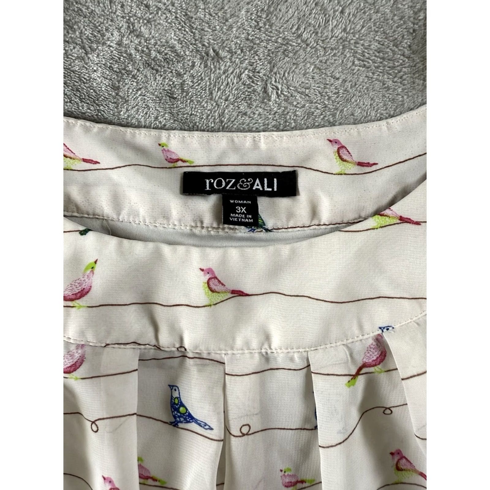 Vintage Roz And Ali Womens Bird Print Chiffon Blouse Top 3X Ivory Short Sleeve Cottage Size XXL / US 16-18 / IT 52-54 - 7 Thumbnail