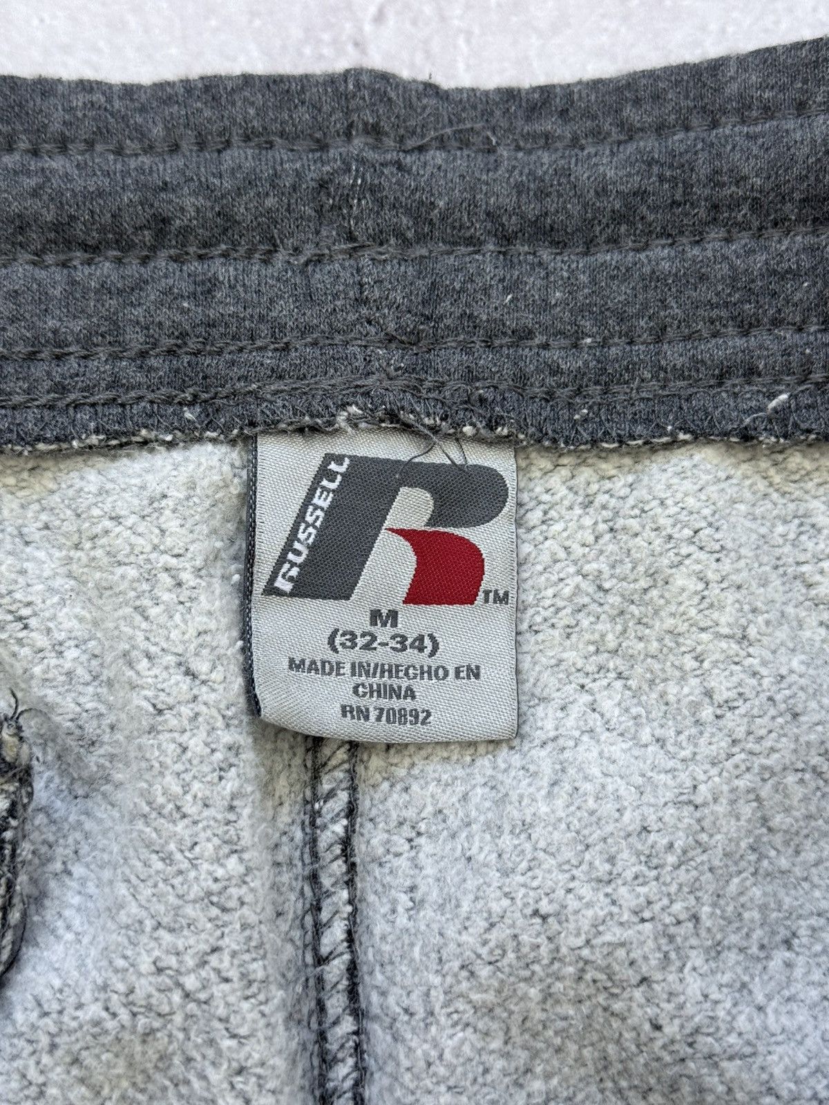 Russell Athletic Vintage Russel Athletic Baggy Sweatpants Size US 32 / EU 48 - 7 Thumbnail