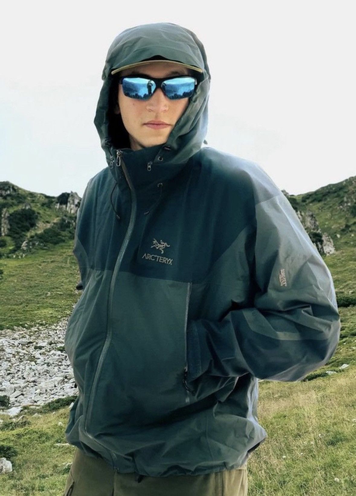 Arc'teryx Vintage 1999 Arc’teryx Theta LT Gore Tex Jacket Smoke Blue Size US XL / EU 56 / 4 - 21 Thumbnail