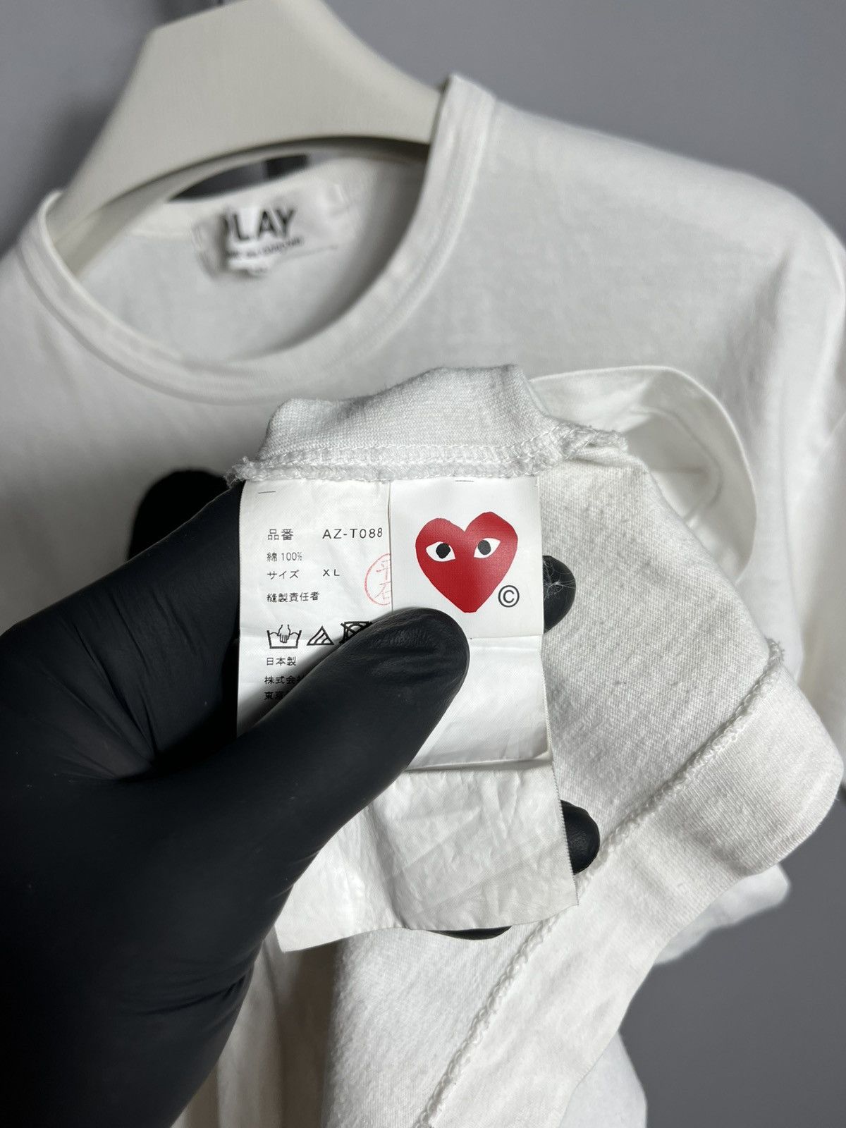 Comme des Garcons COMME DES GARCONS CDG PLAY BLACK HEART WITH BLUE EYES TEE Size US XL / EU 56 / 4 - 8 Thumbnail