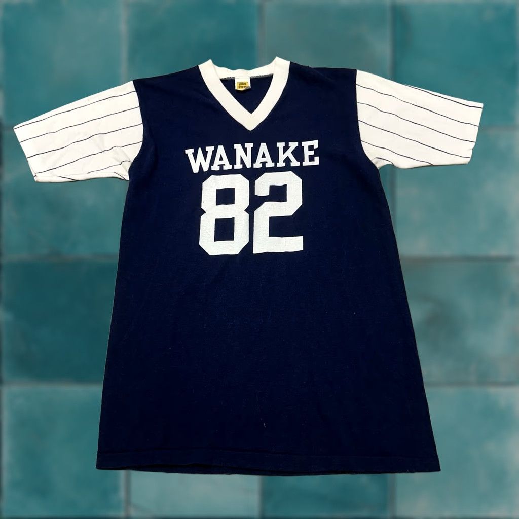 Velva Sheen VINTAGE Velva Sheen Wanake 82 Blue T-Shirt M Men V-Neck Ringer 70s 80s Number Jersey Short Sleeve Size US M / EU 48-50 / 2 - 1 Thumbnail