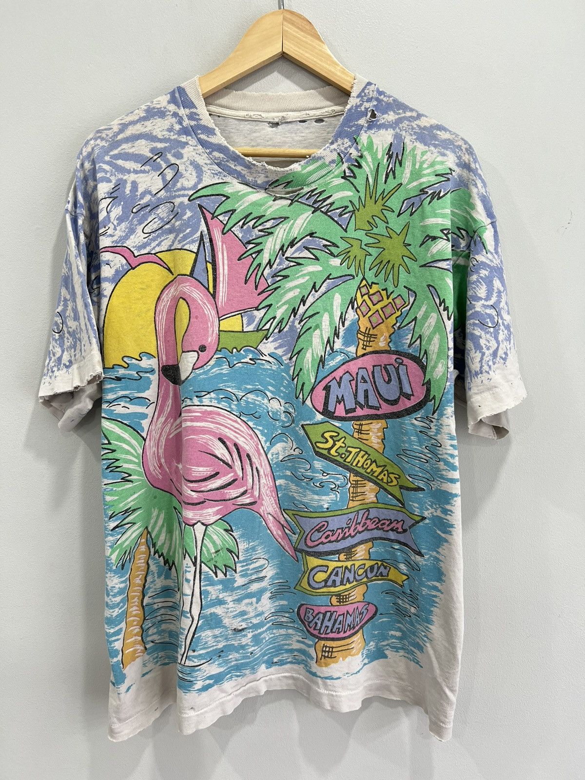 Vintage Vtg All Over Print Flamingo Maui Cancun Tee Shirt thrashed Size US L / EU 52-54 / 3 - 1 Thumbnail