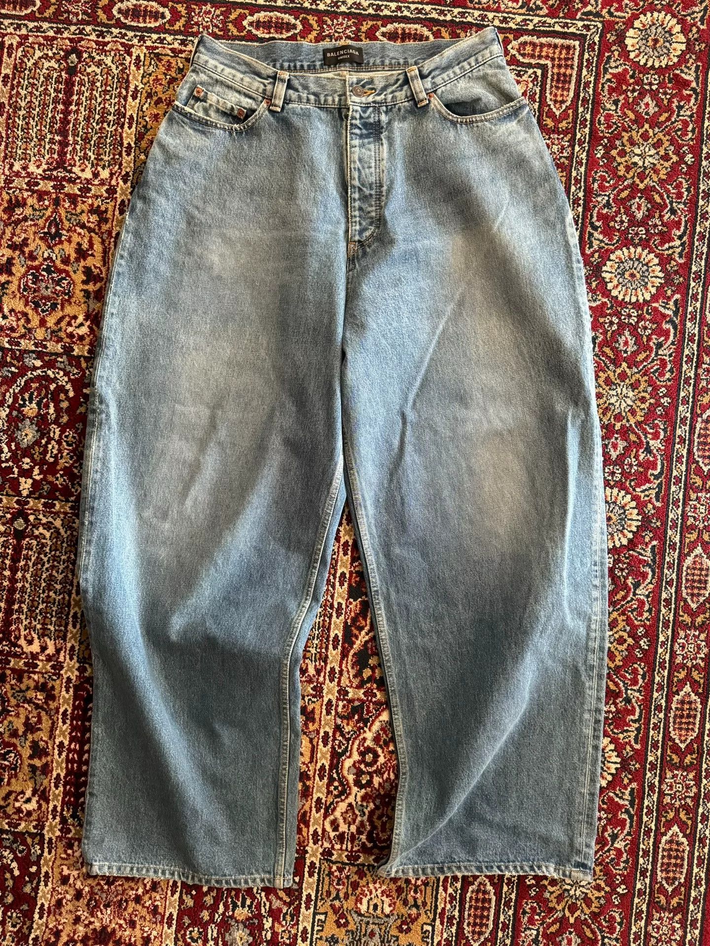 Balenciaga Balenciaga Baggy Washed Blue Denim Size US 34 / EU 50 - 1 Thumbnail