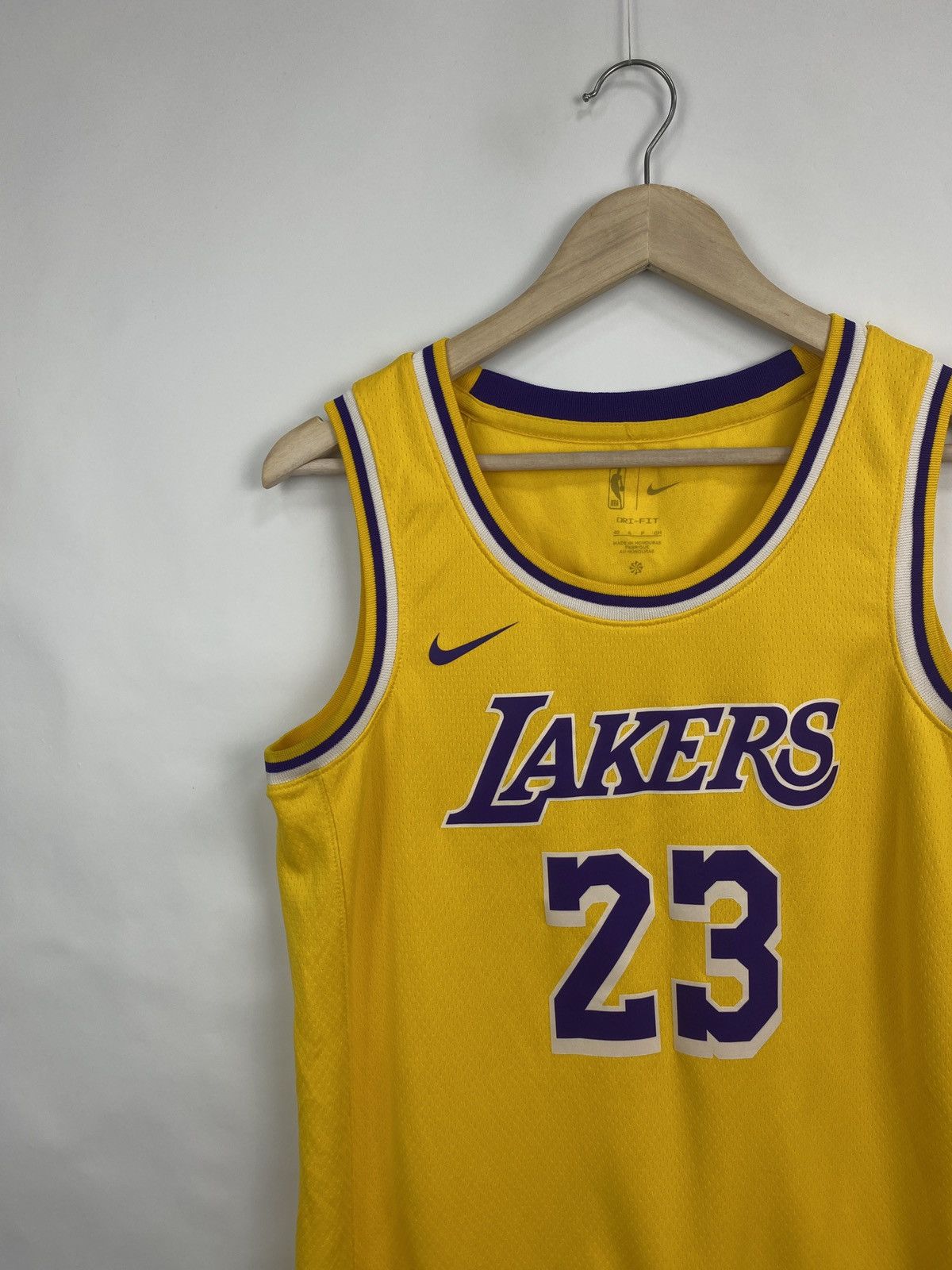 Nike 🇺🇸 Y2K Nike Lebron James 23 L. A. Lakers T-Shirt Y2K Just Don Size US S / EU 44-46 / 1 - 6 Thumbnail