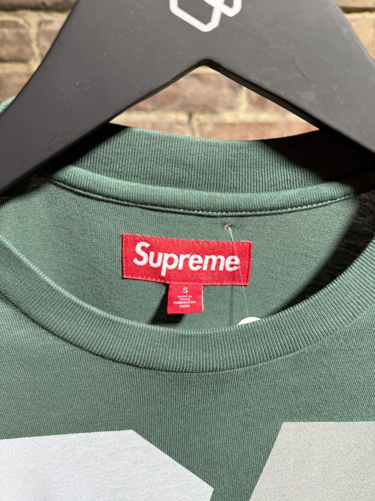 Supreme Supreme Reflective Logo L/S Sz. S Size US S / EU 44-46 / 1 - 3 Thumbnail