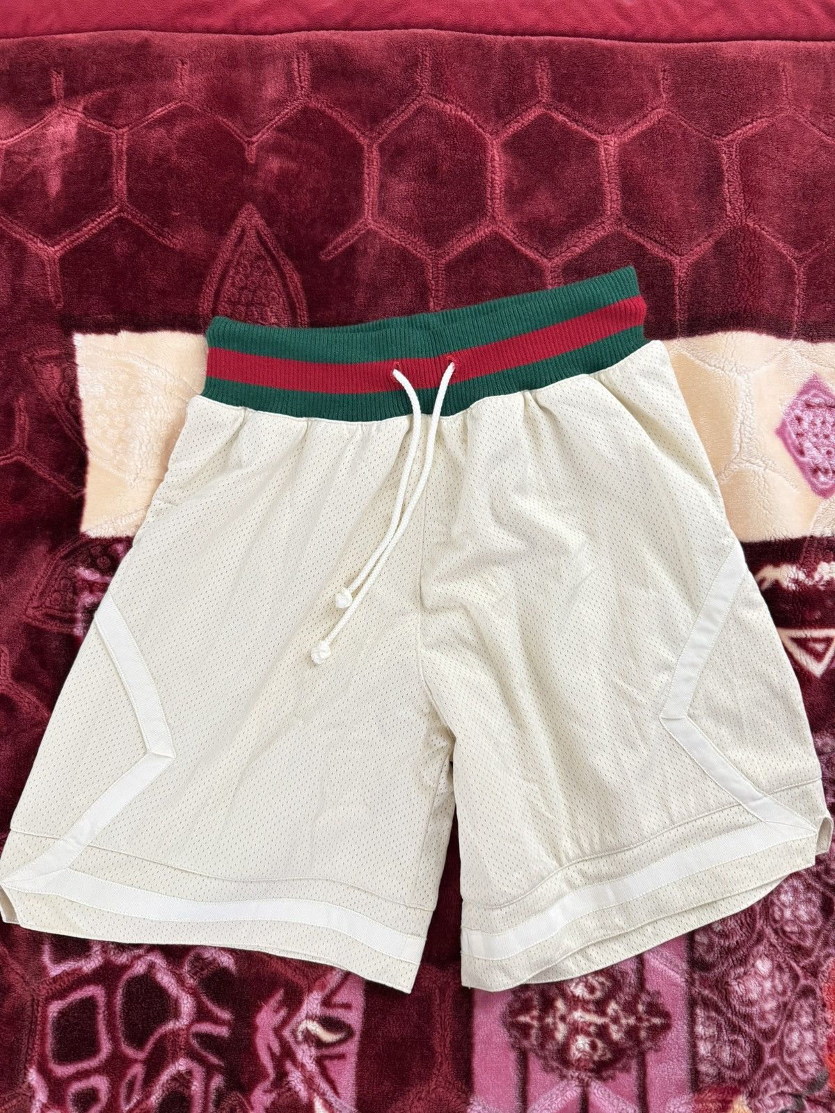 Eric Emanuel Eric Emanuel Original Basketball Shorts Cream Size Medium Size US 32 / EU 48 - 1 Thumbnail
